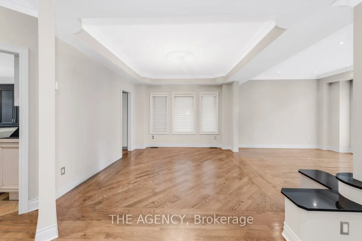 313 Broadway Avenue