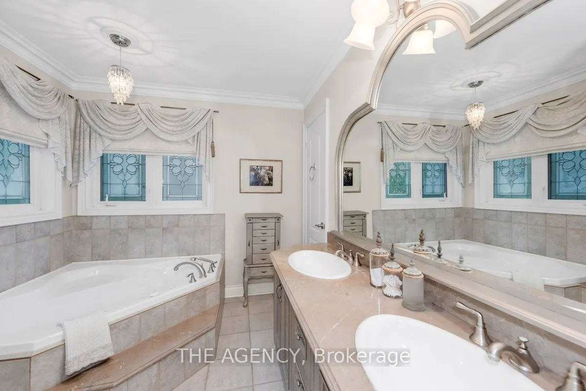 313 Broadway Avenue