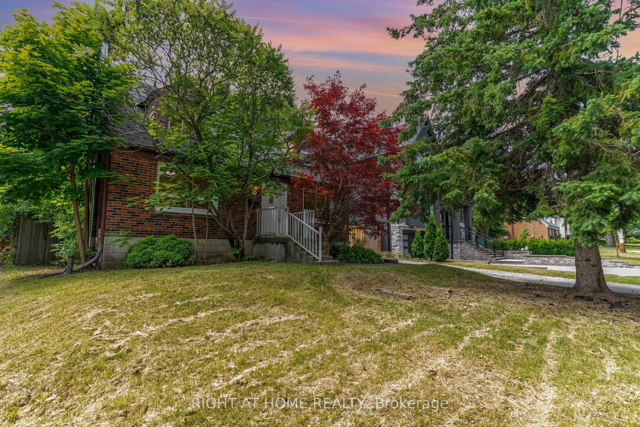 45 Yorkview Drive S