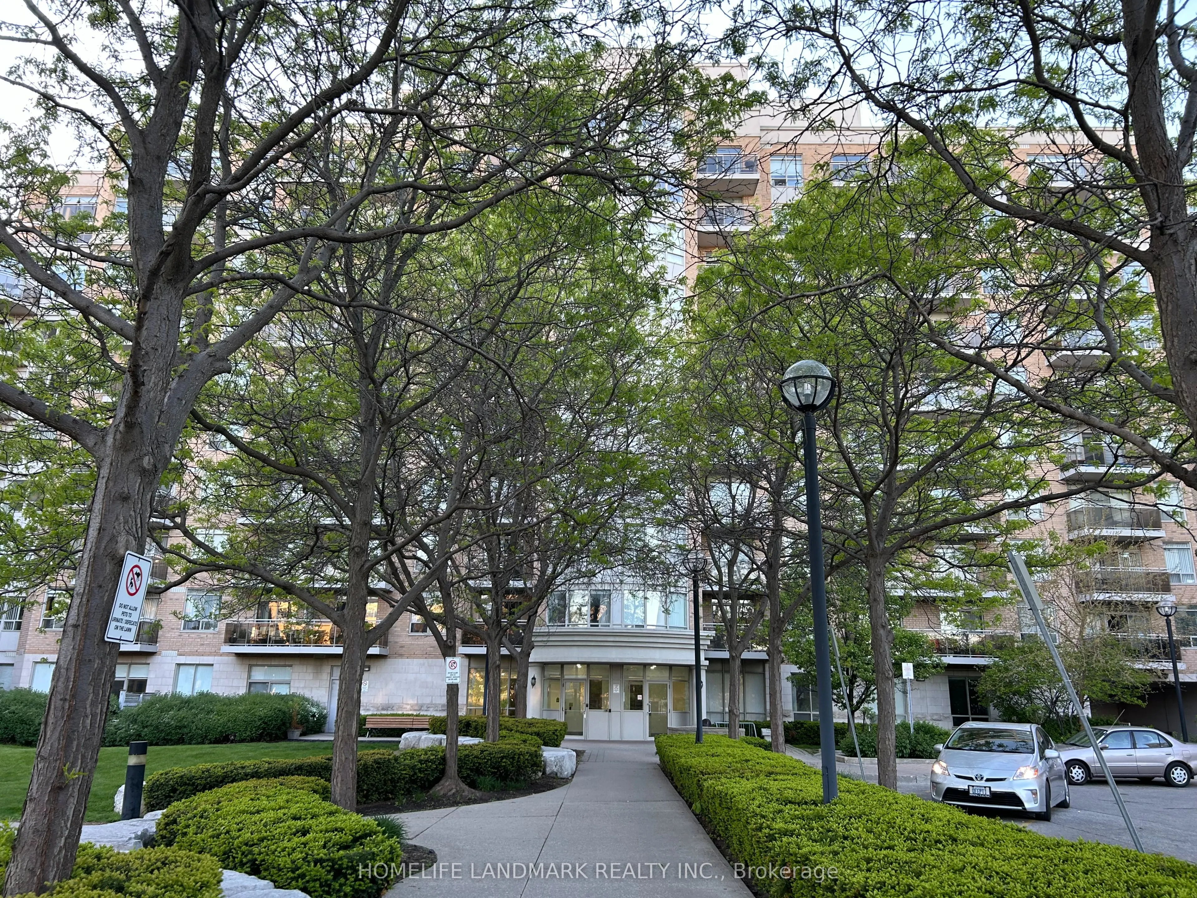 650 Lawrence Avenue W, #314