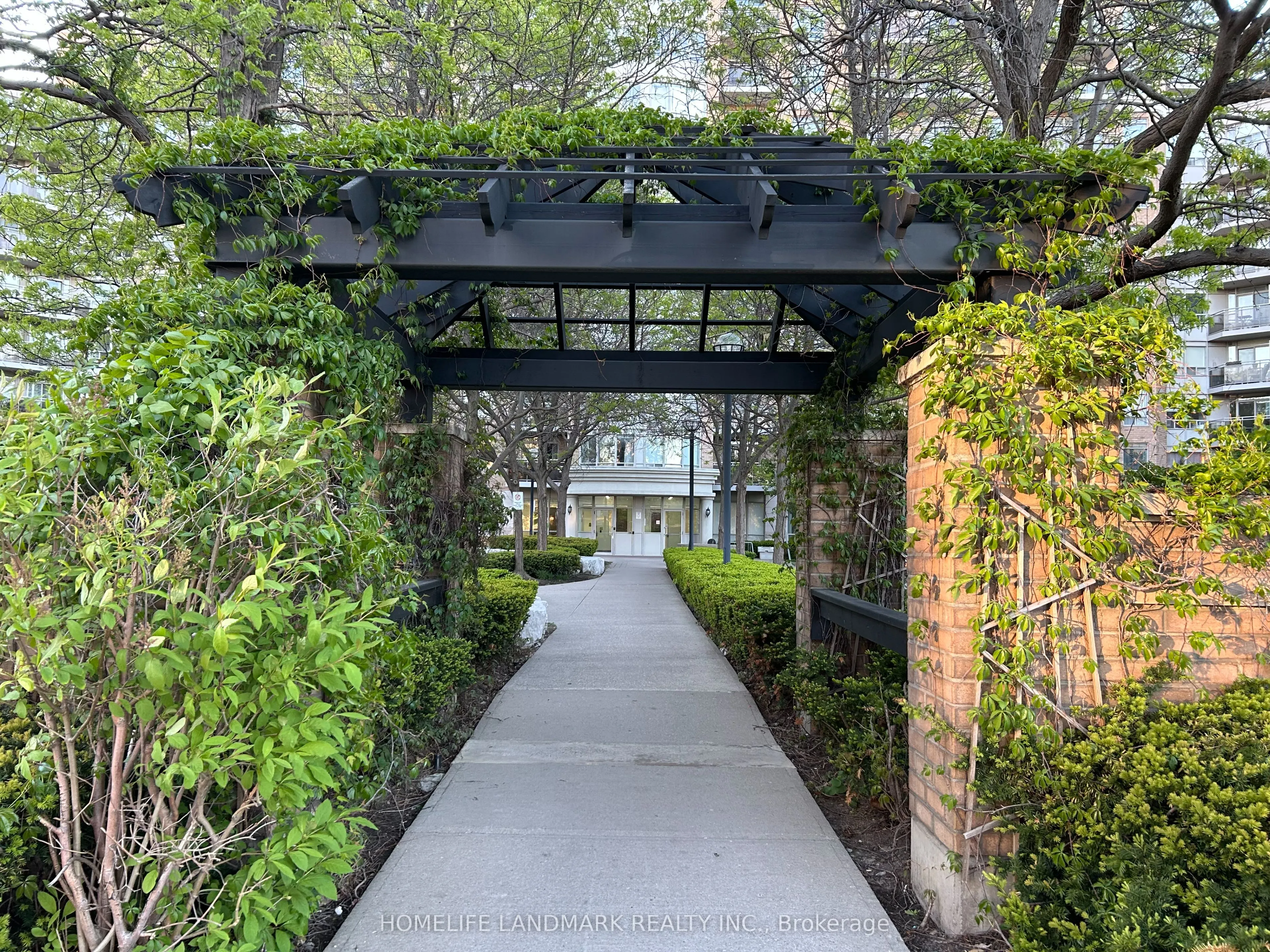 650 Lawrence Avenue W, #314