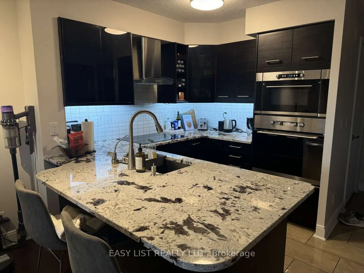 120 Dallimore Circle, #326