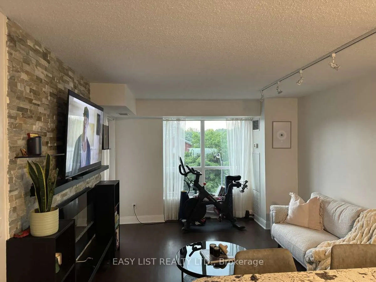 120 Dallimore Circle, #326
