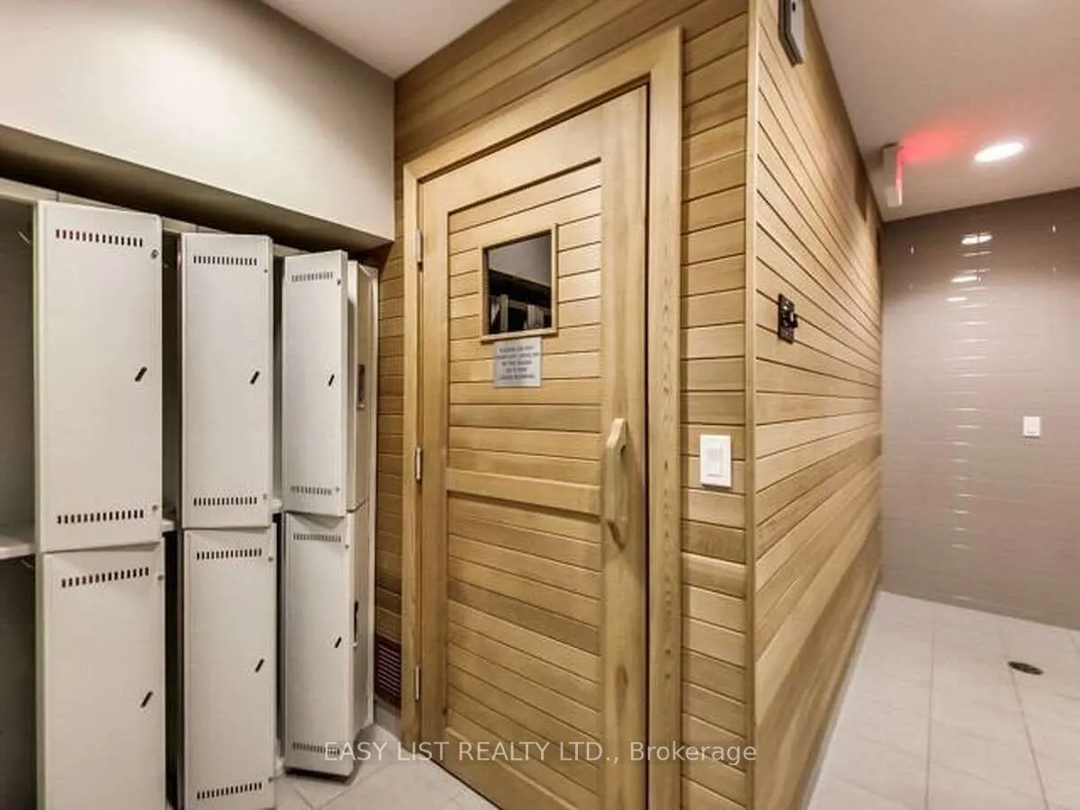 120 Dallimore Circle, #326