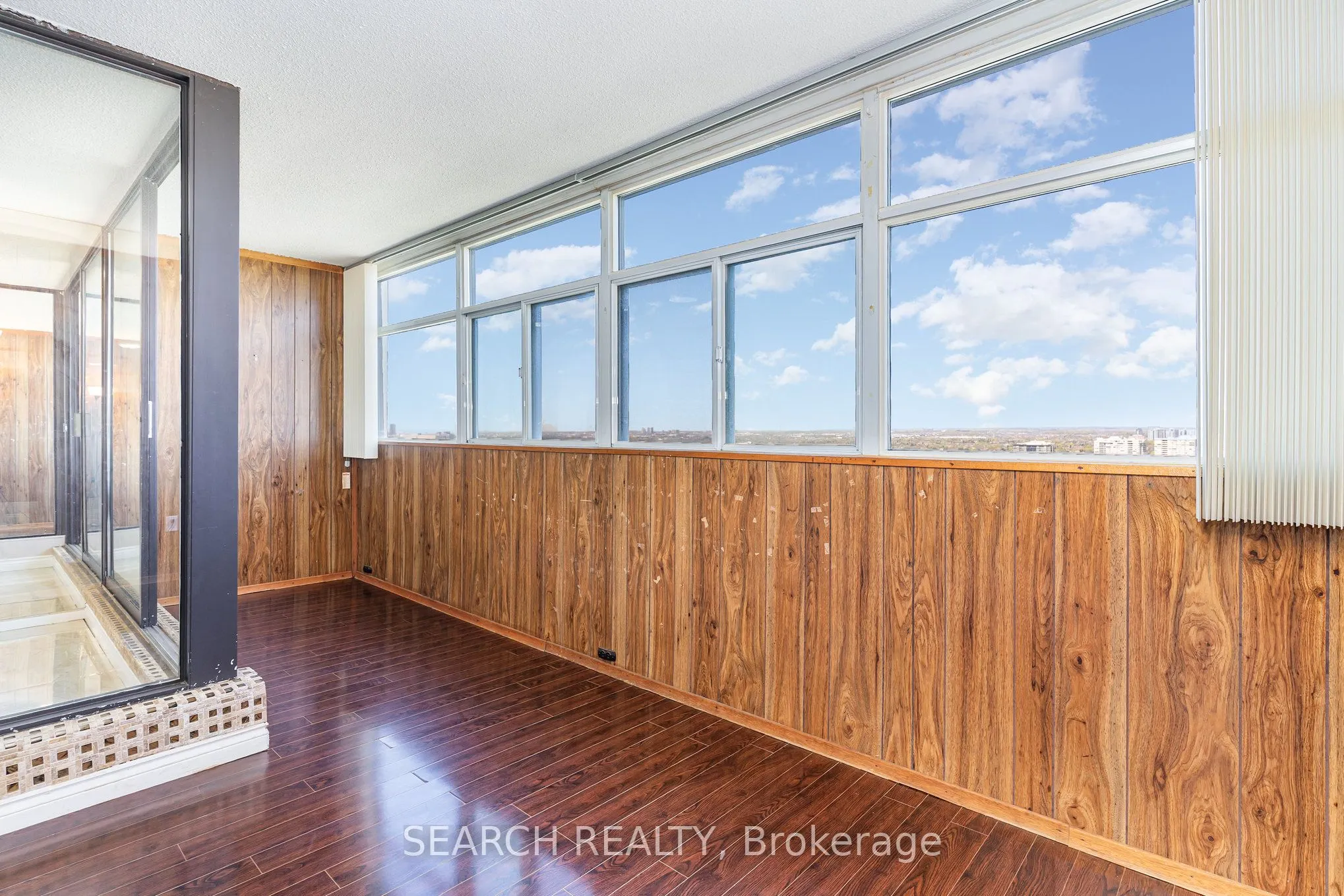 100 Antibes Drive, #2408
