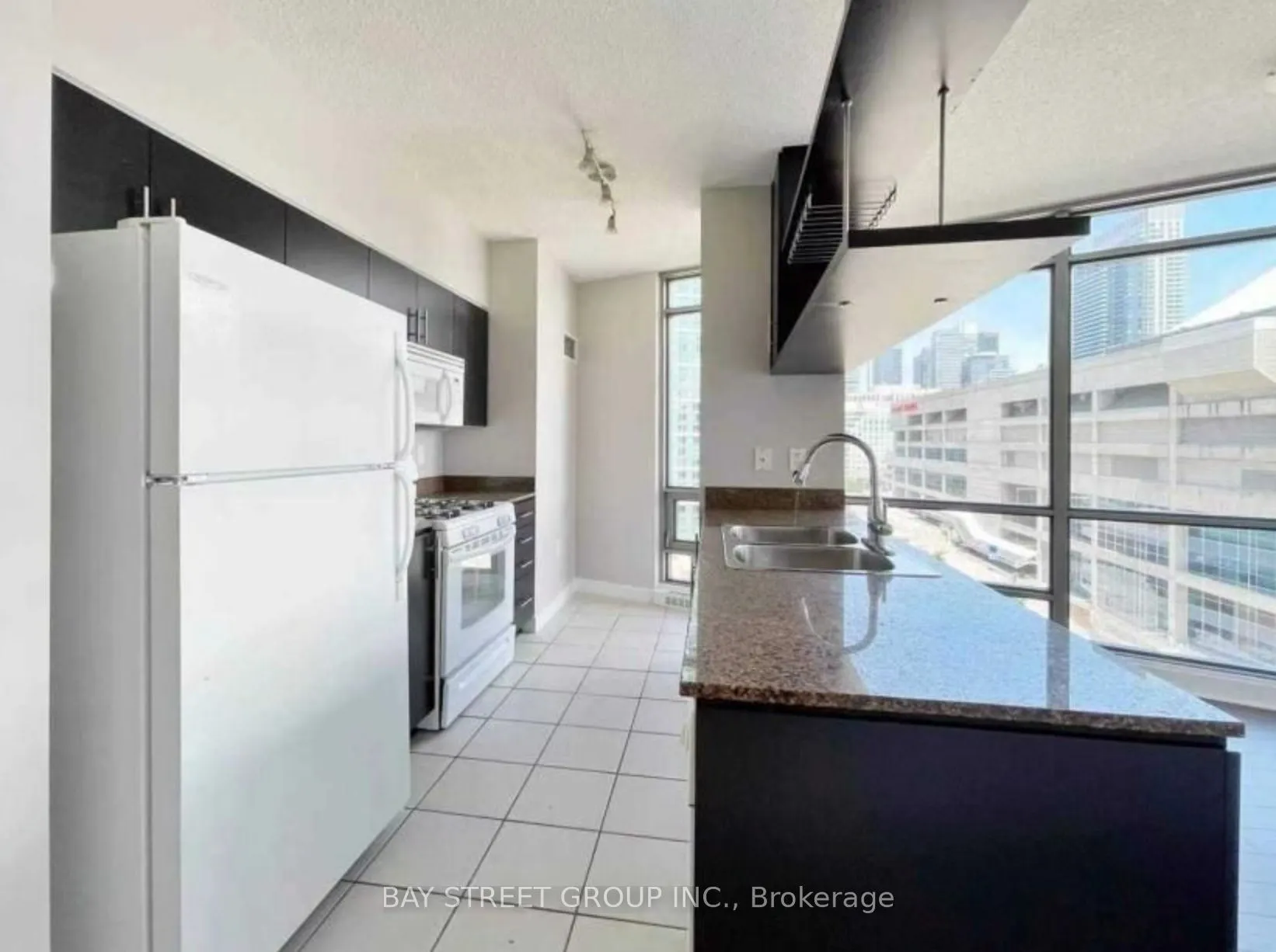 3 Navy Wharf Court, #1108