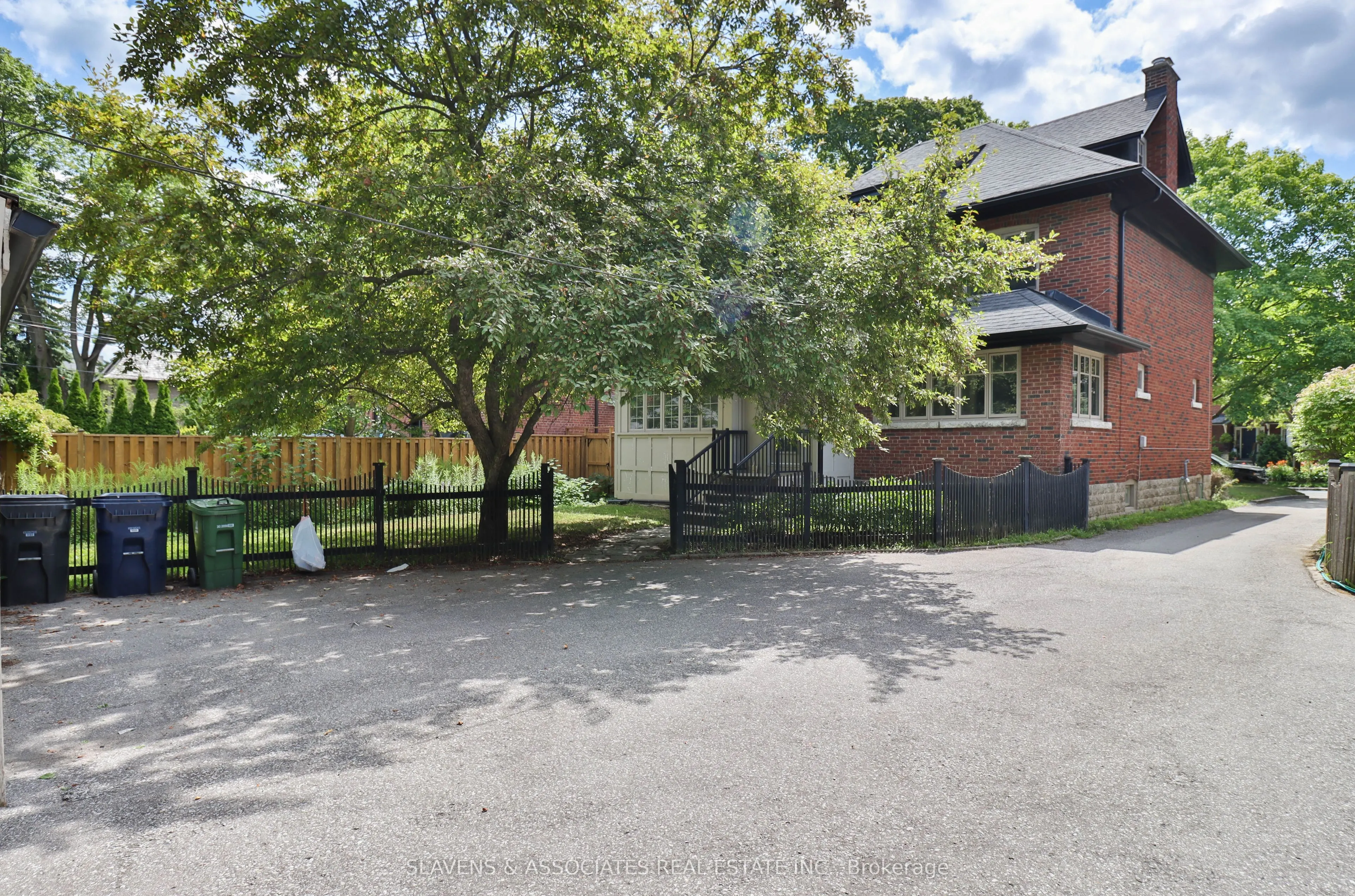 56 Alexandra Boulevard
