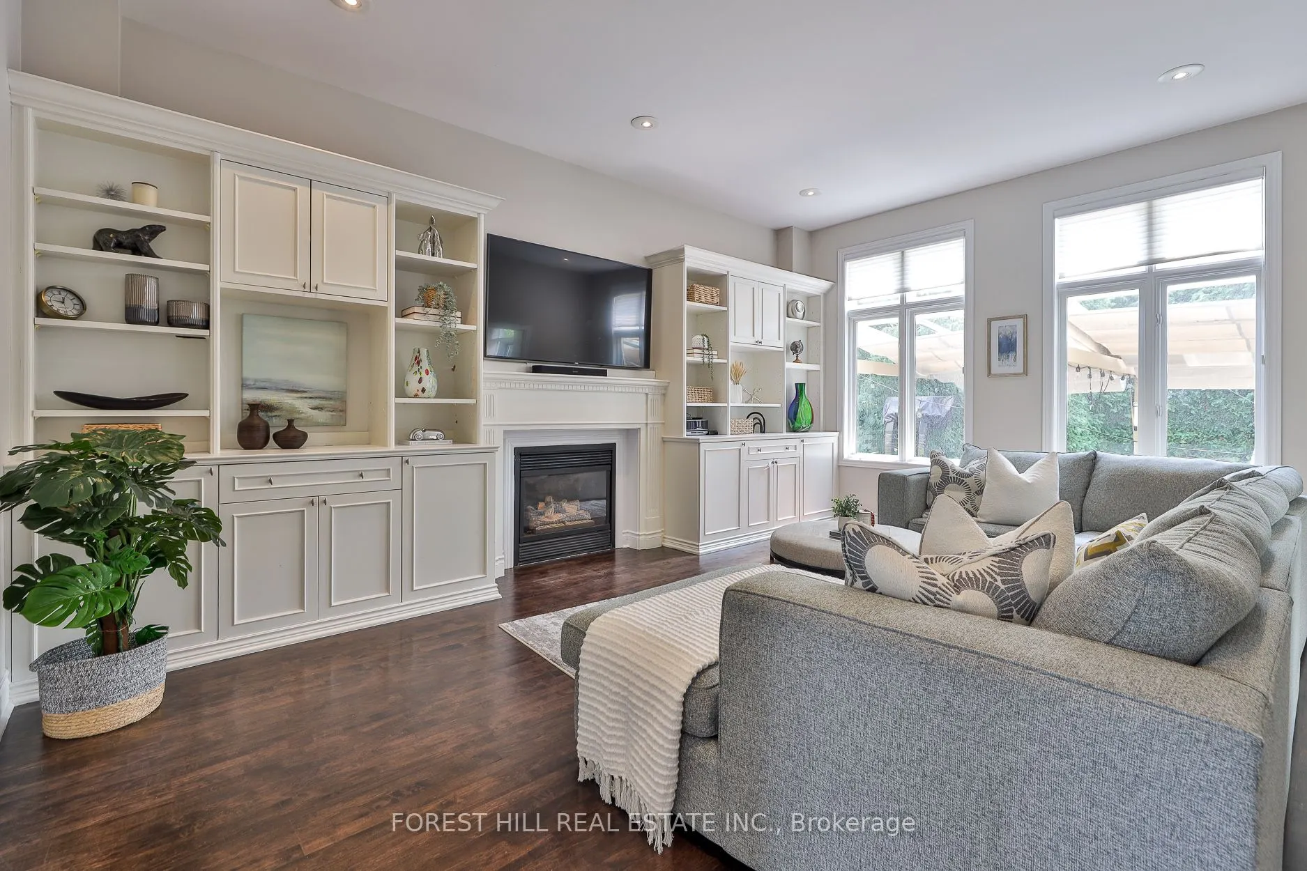 303 Joicey Boulevard