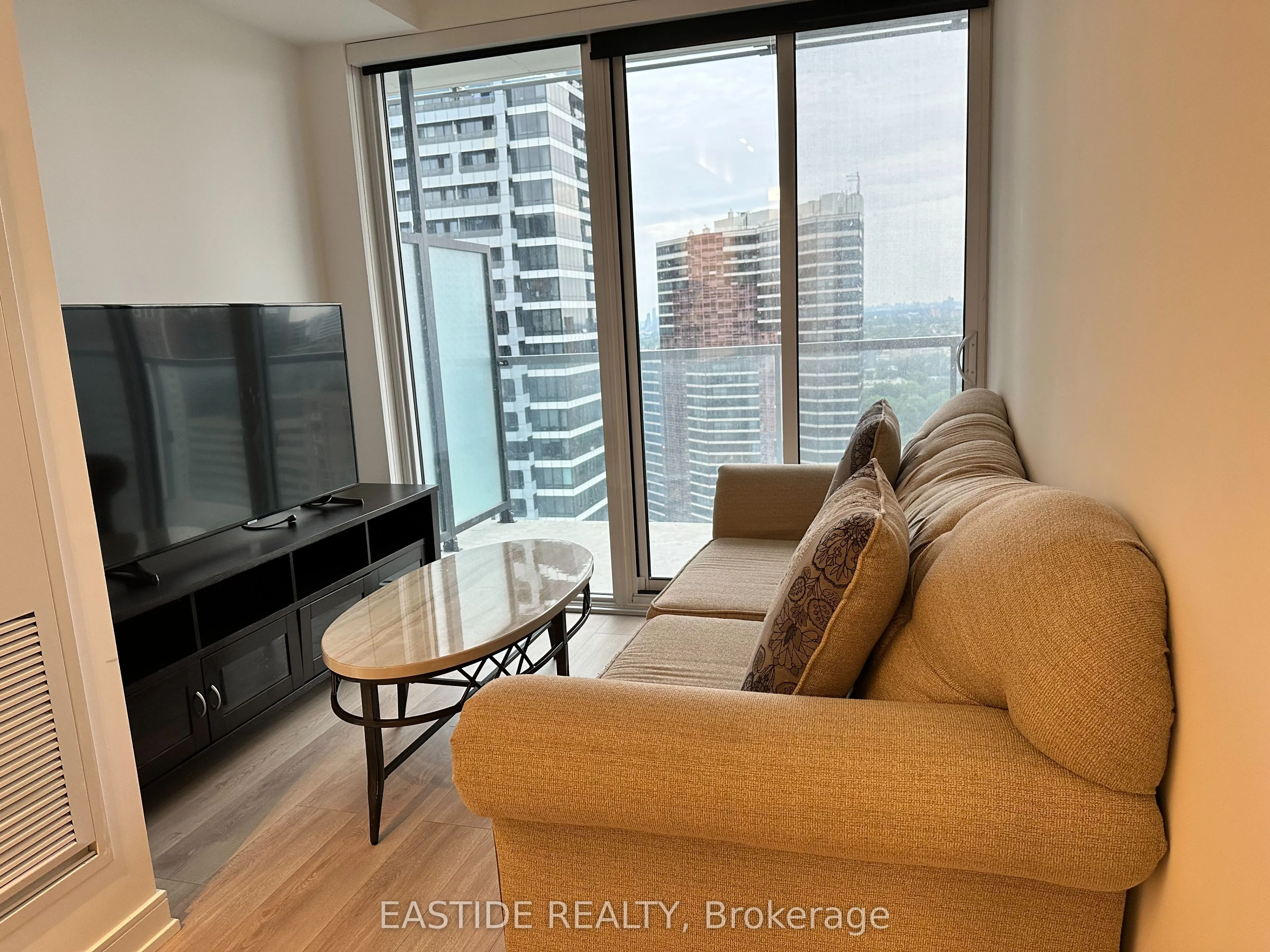 3 Gloucester Street, #3012