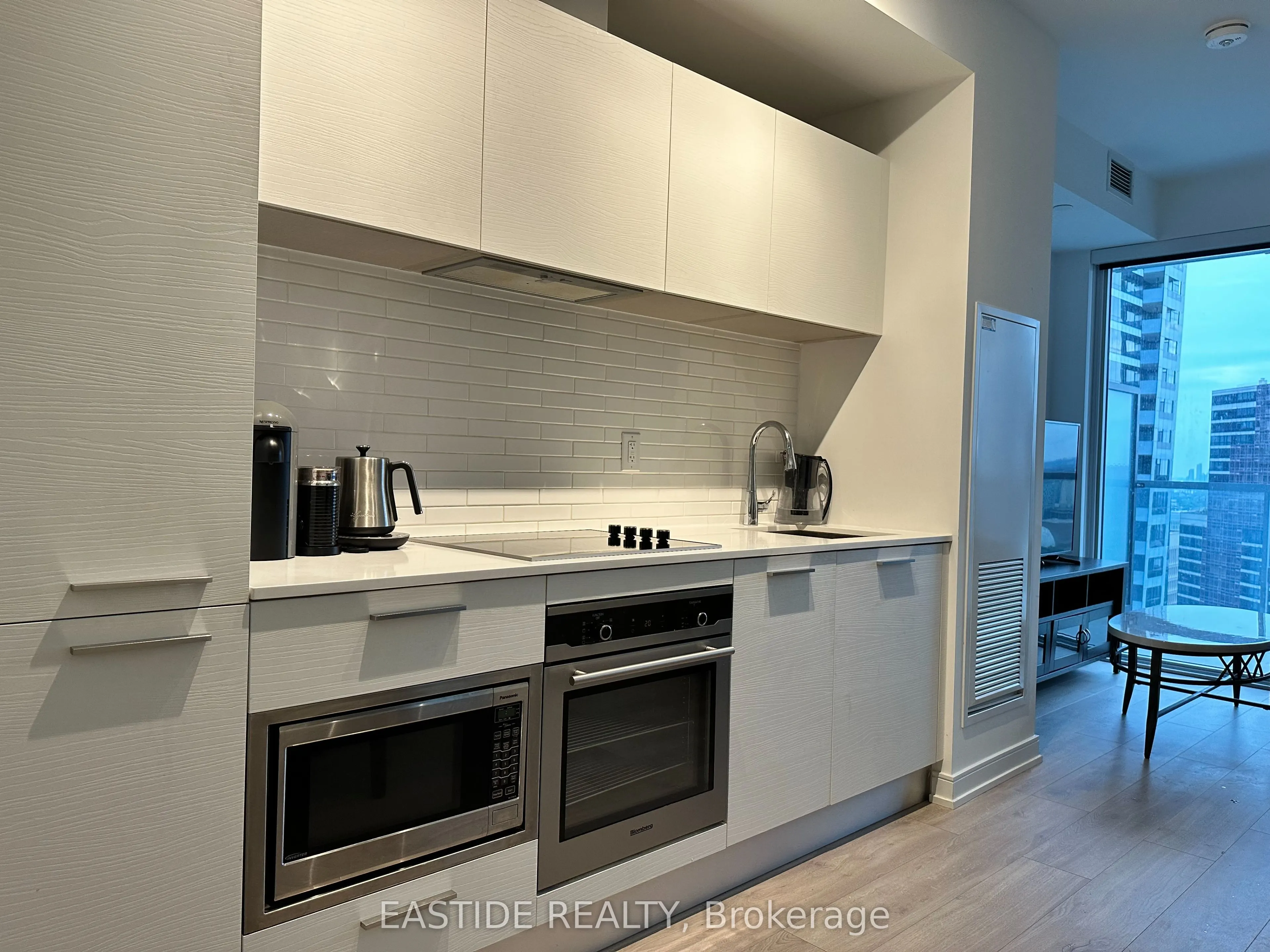 3 Gloucester Street, #3012