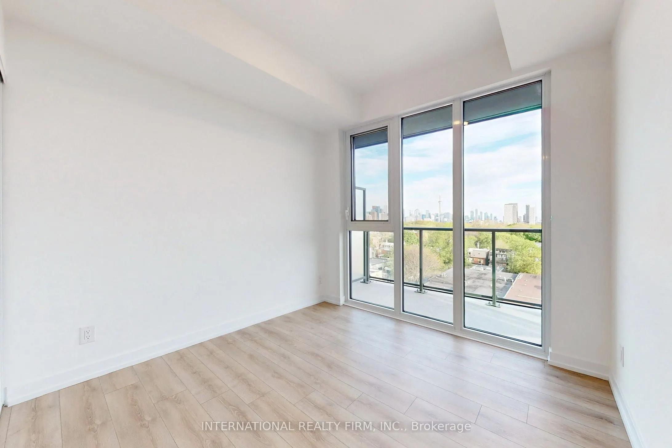 500 Dupont Street, #604