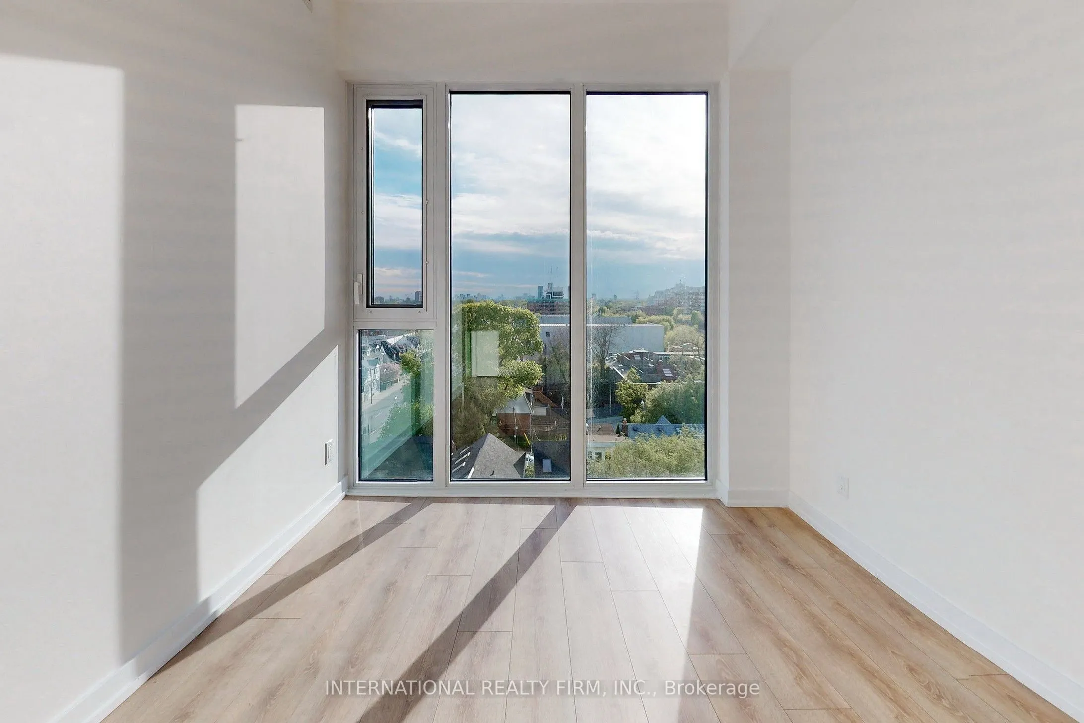 500 Dupont Street, #604