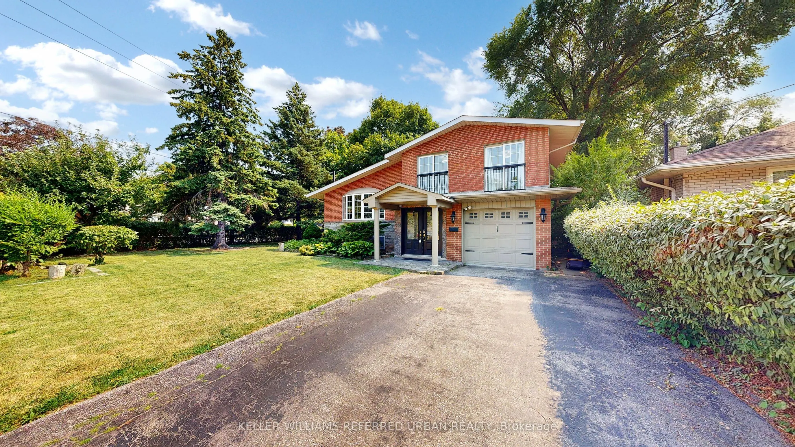 129 Wyndcliff Crescent