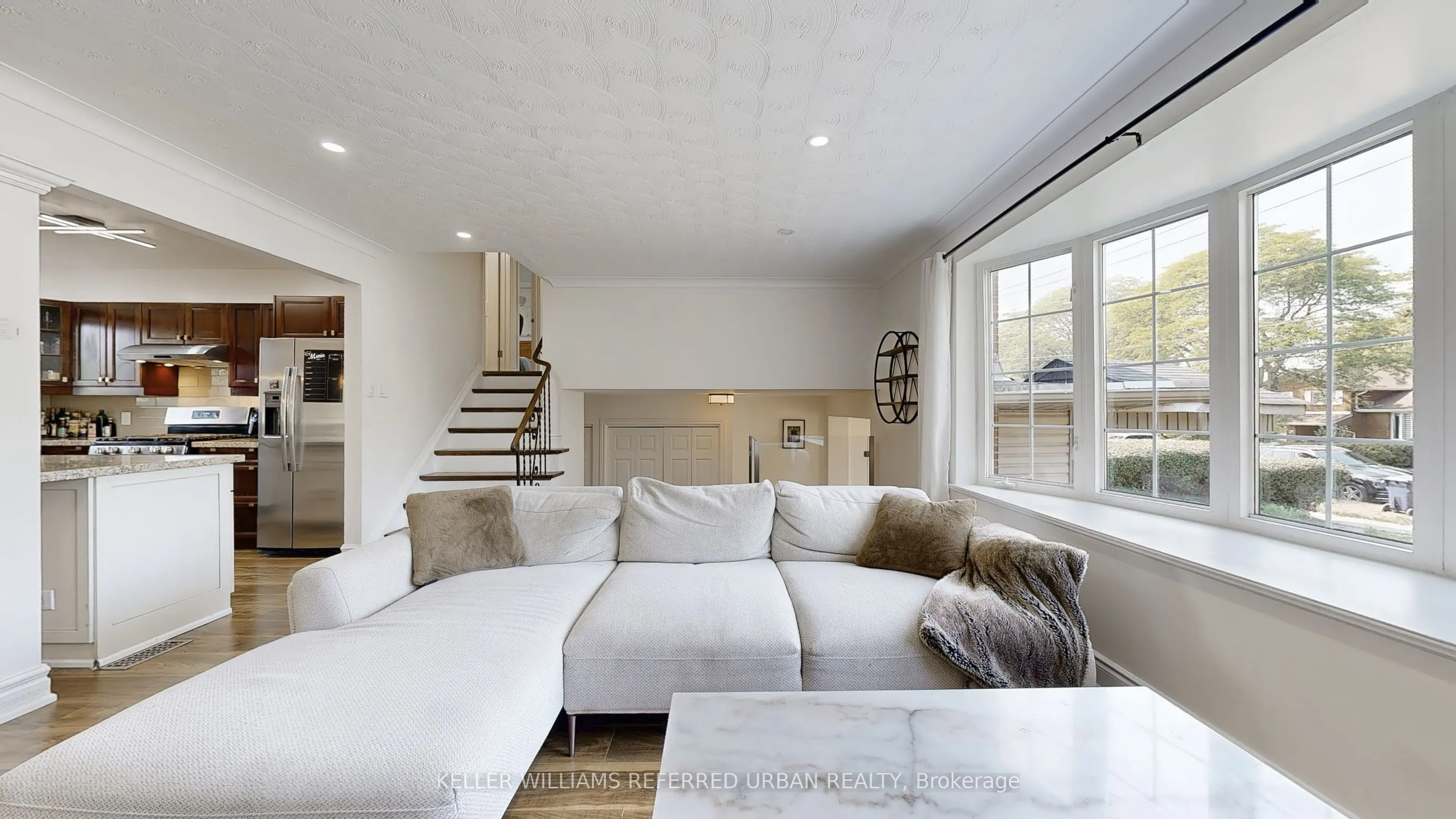 129 Wyndcliff Crescent