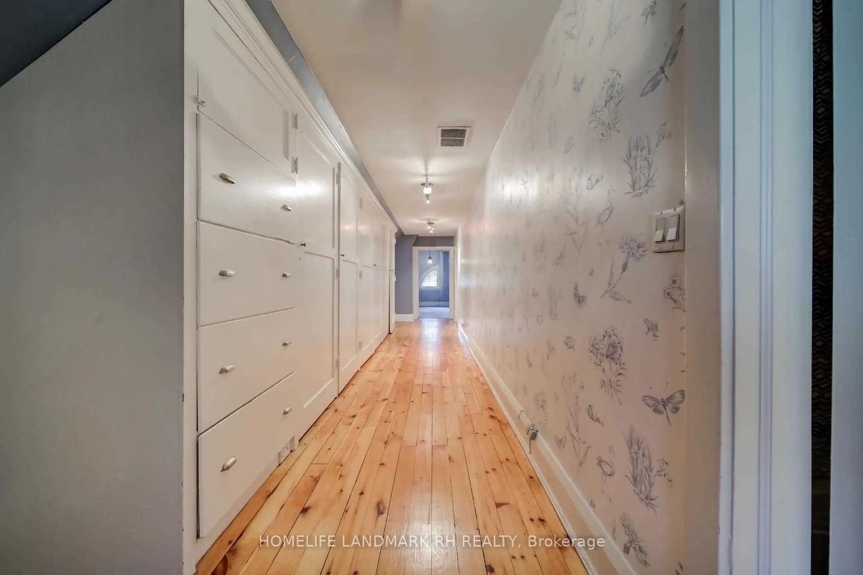 51 Bayview Wood