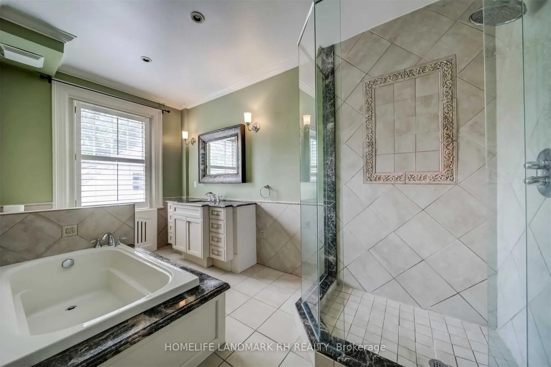 51 Bayview Wood