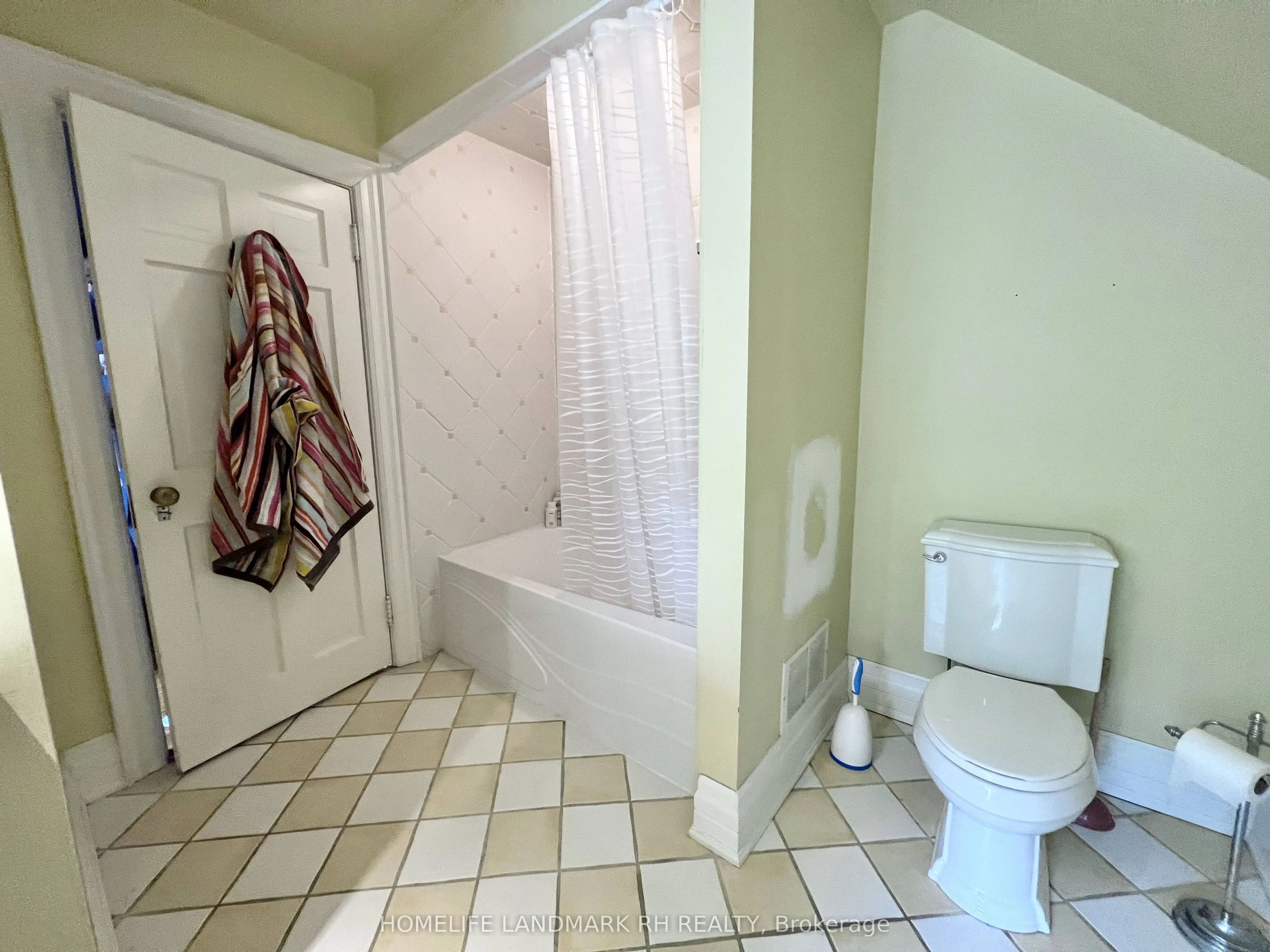51 Bayview Wood
