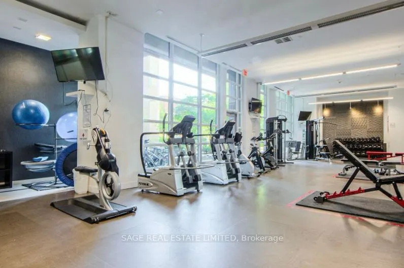 380 Macpherson Avenue, #317