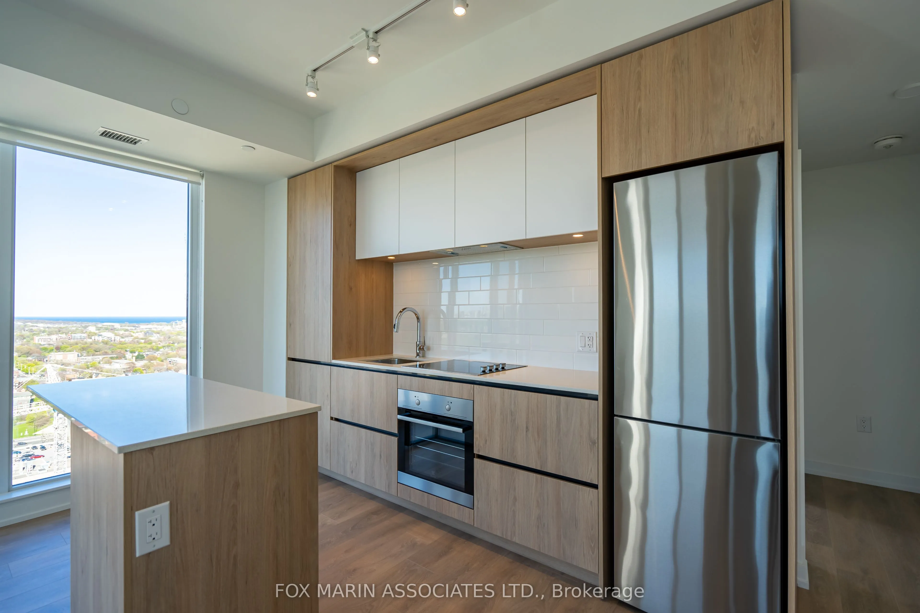 225 Sumach Street, #2611