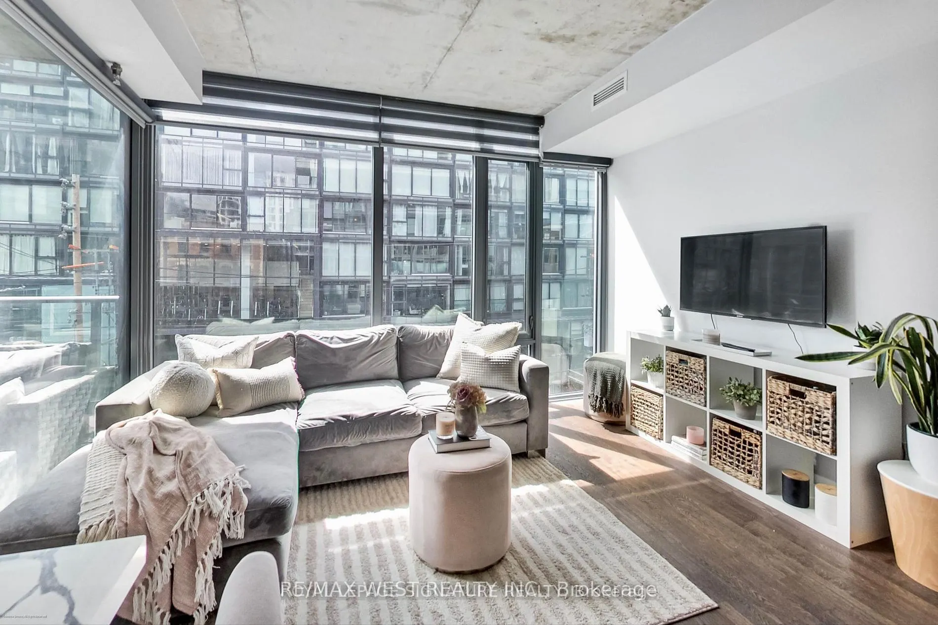 650 King Street W, #310