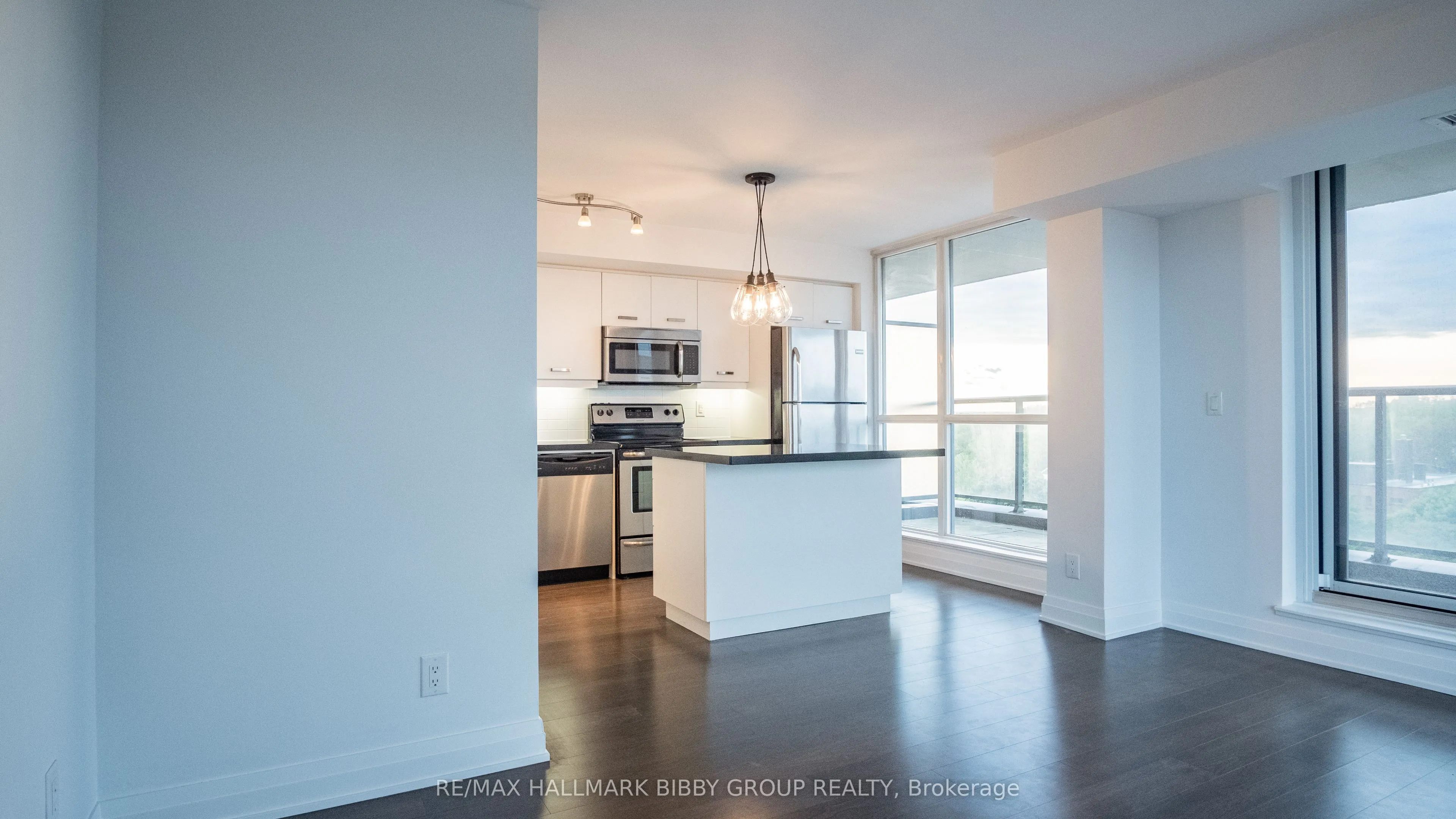 270 Rushton Road, #803