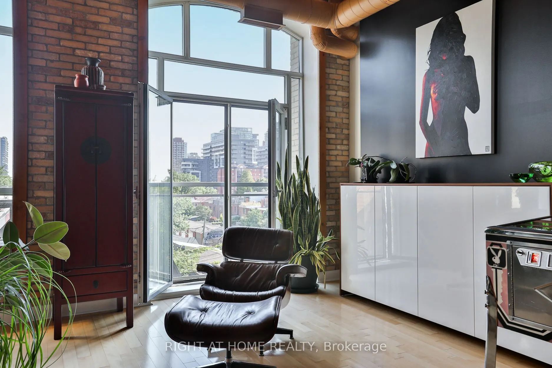 993 Queen Street W, #310