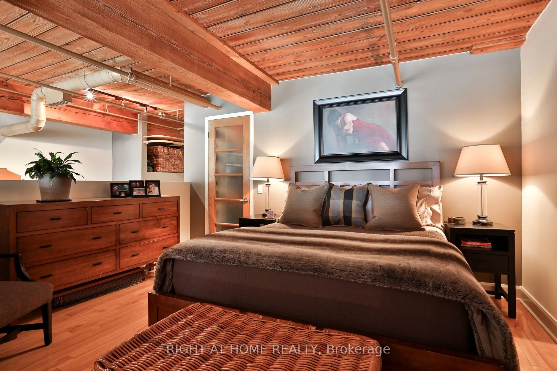 993 Queen Street W, #310