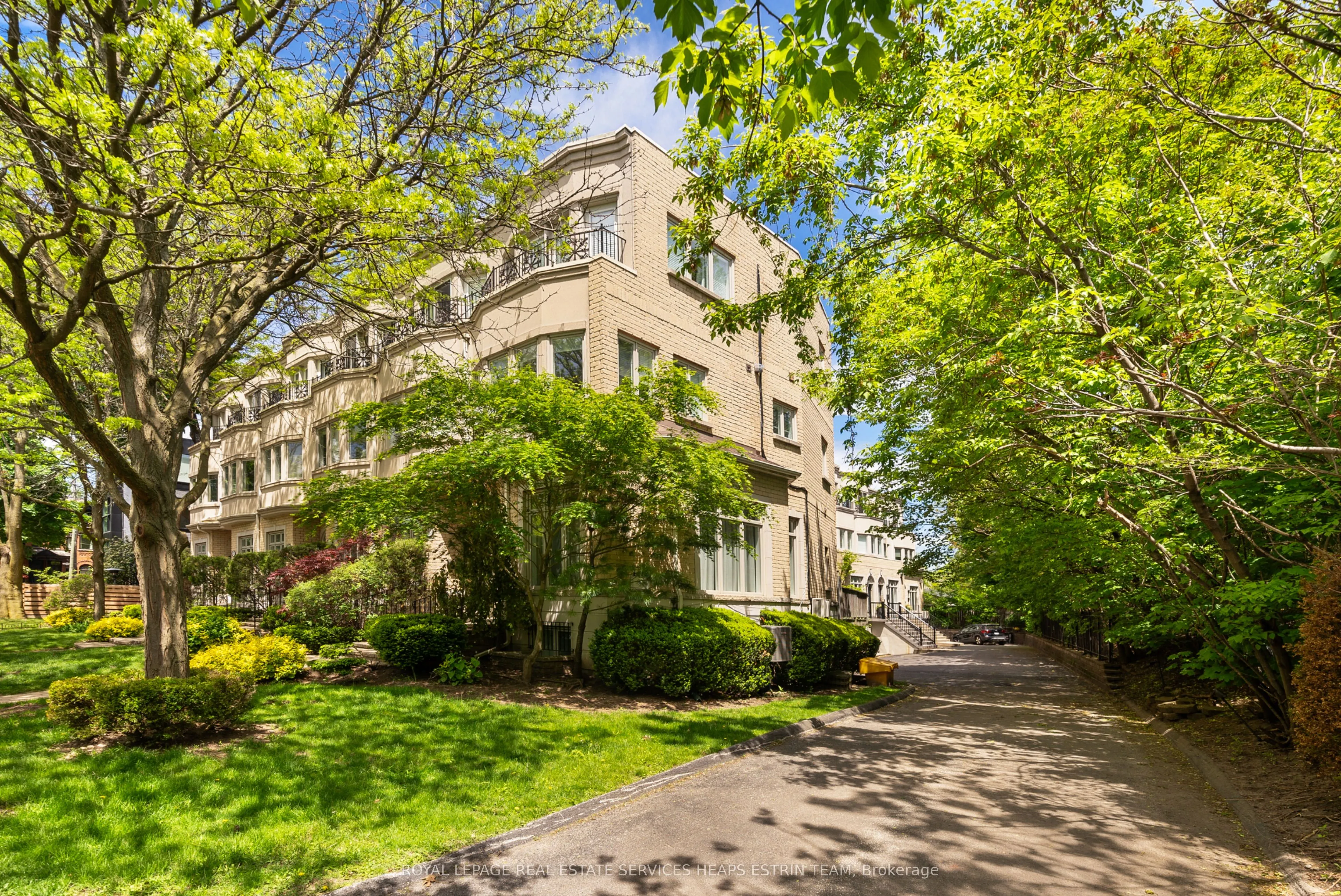 9 Gange Avenue