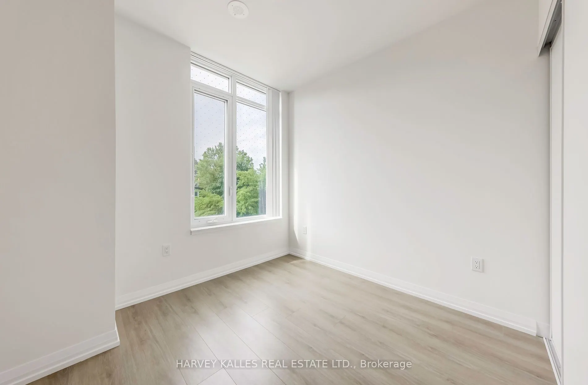 25 Holly Street, #TH104
