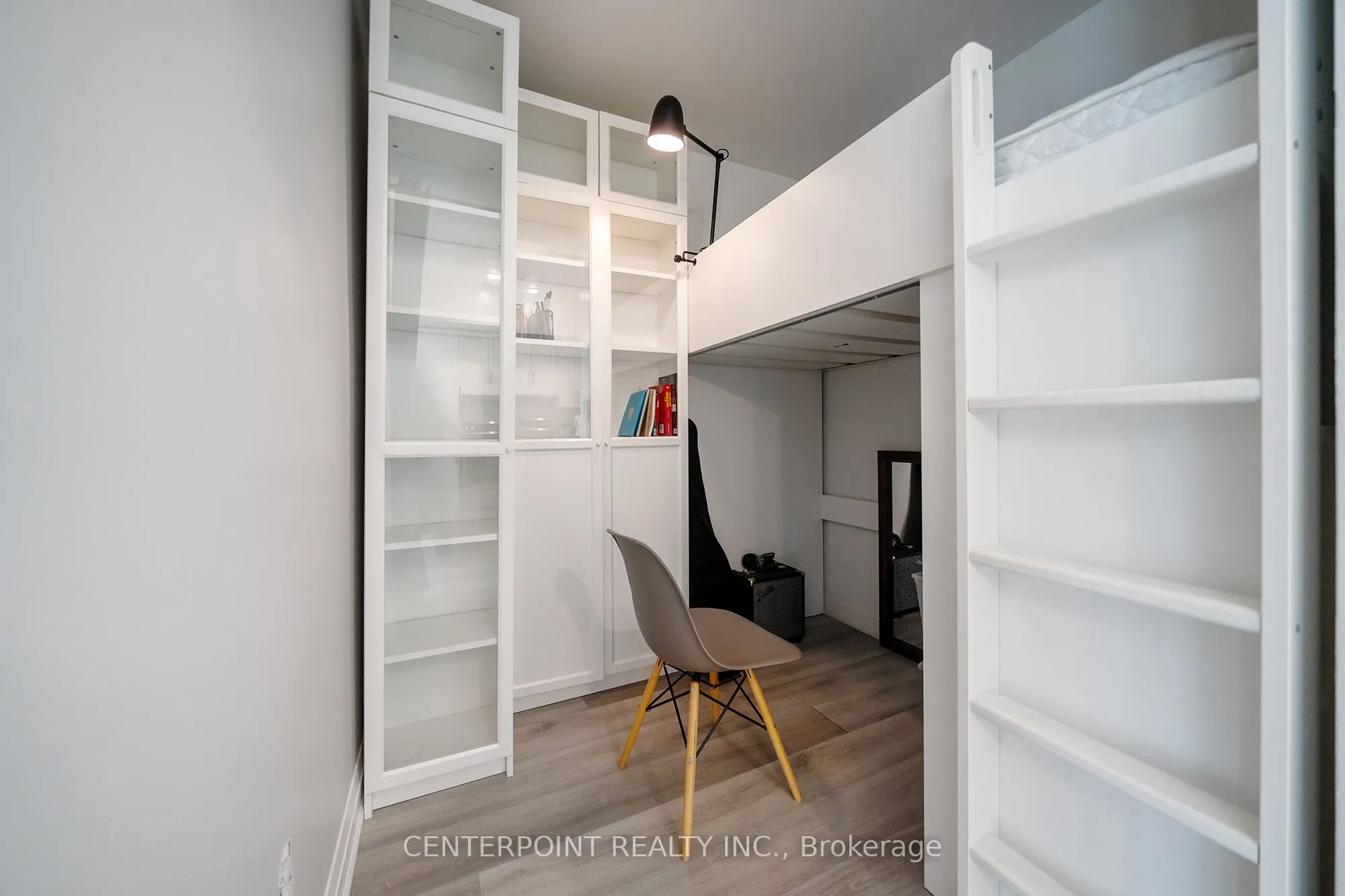 7 Lorraine Drive, #2506