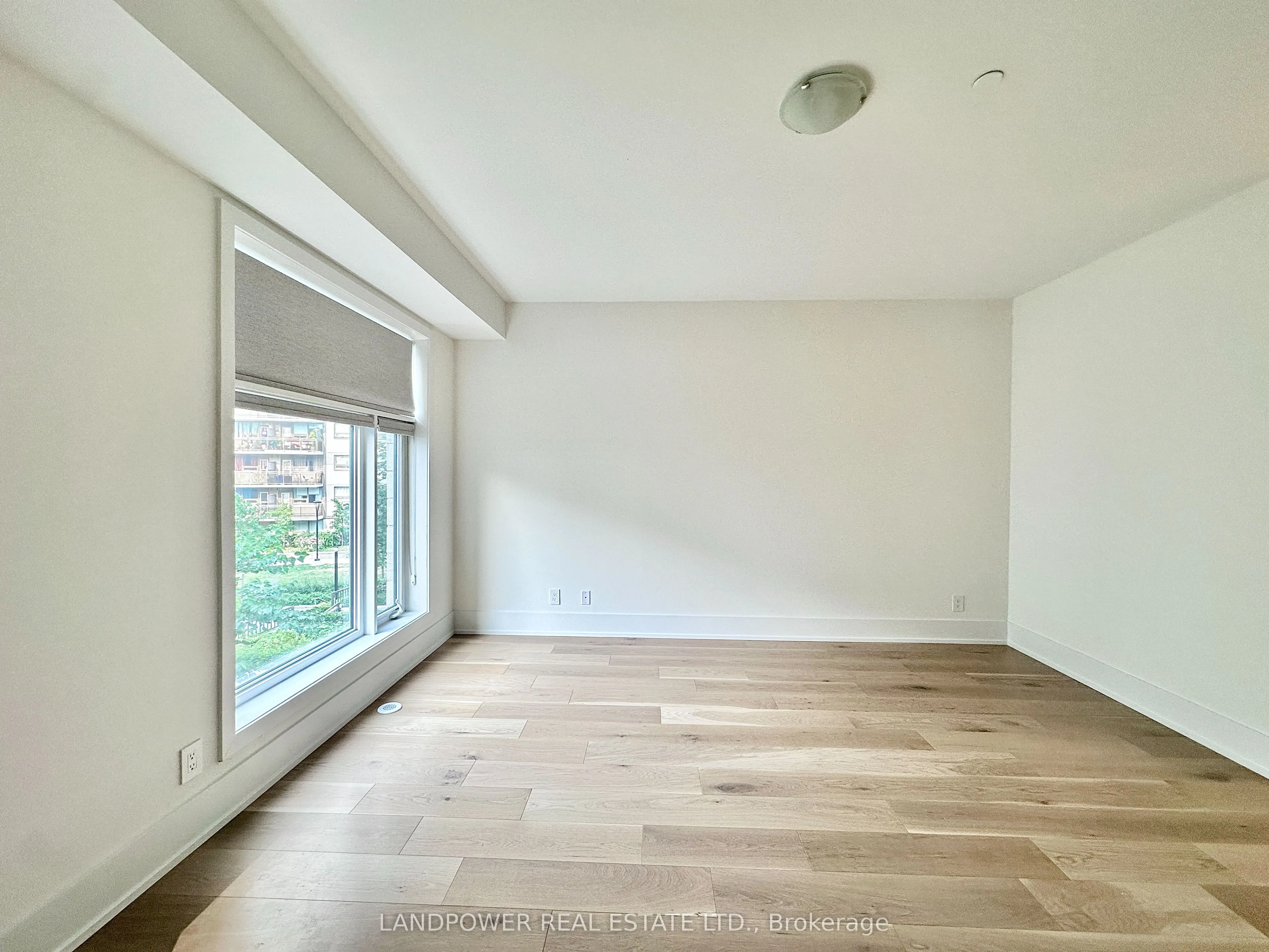 270 Davenport Road, #TH8