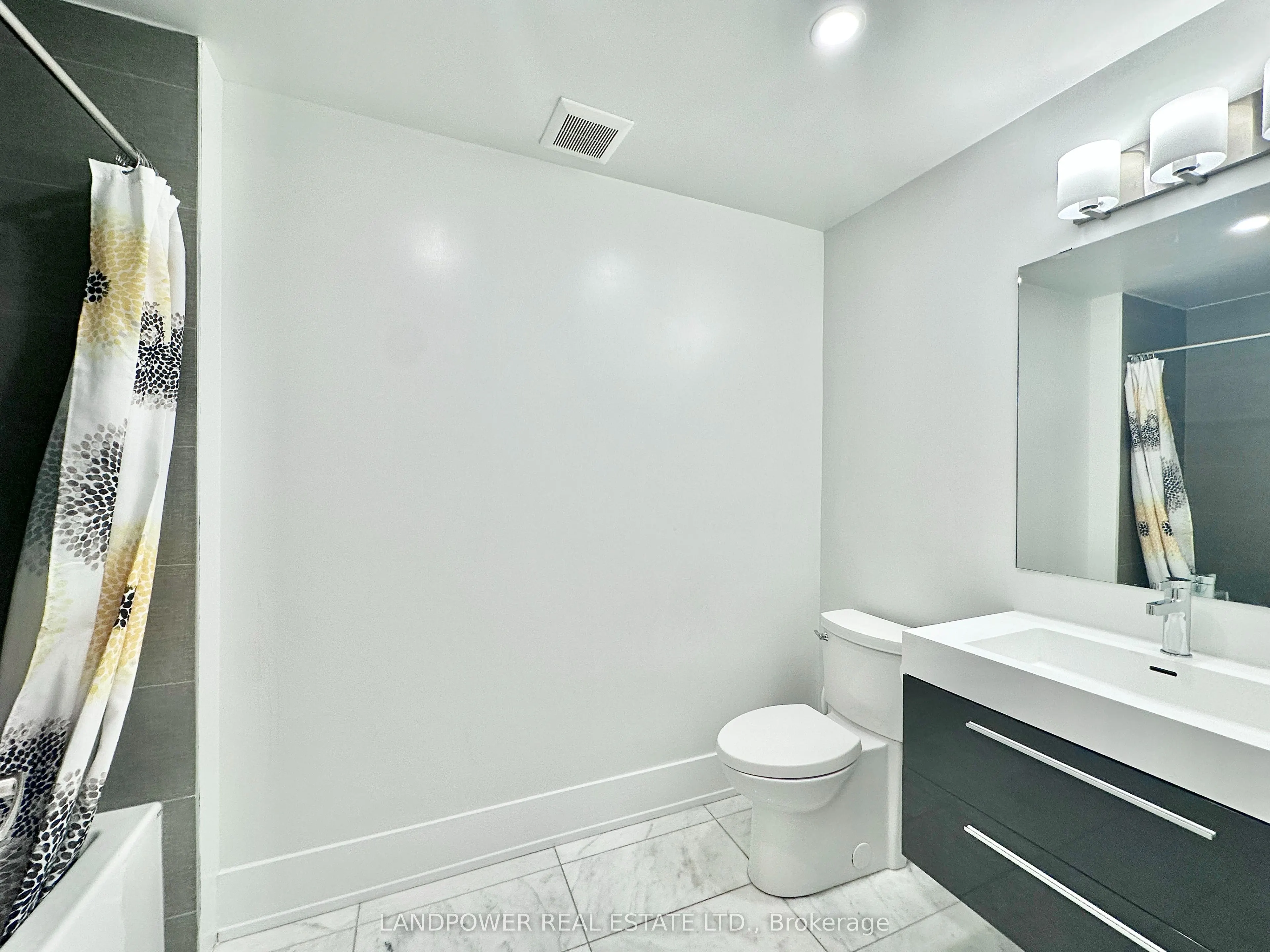 270 Davenport Road, #TH8