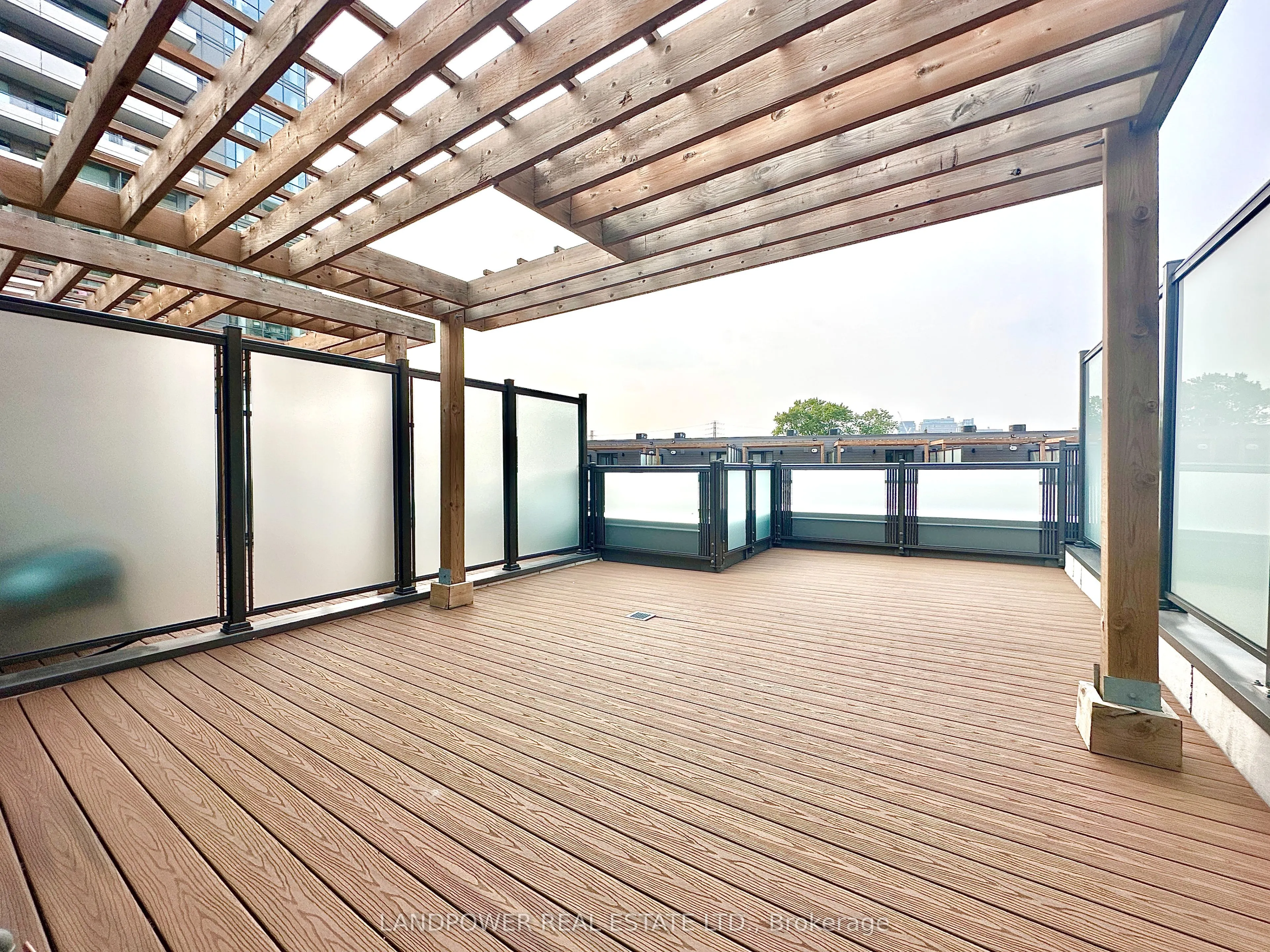 270 Davenport Road, #TH8