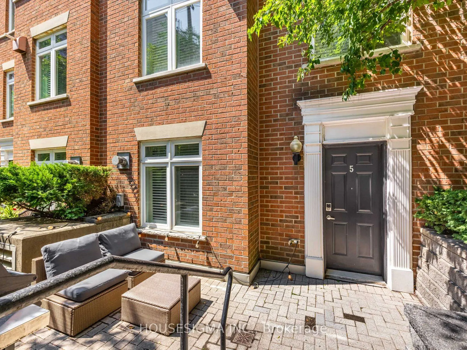 106 Redpath Avenue, #5