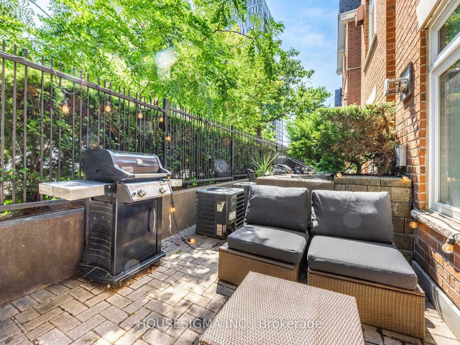 106 Redpath Avenue, #5