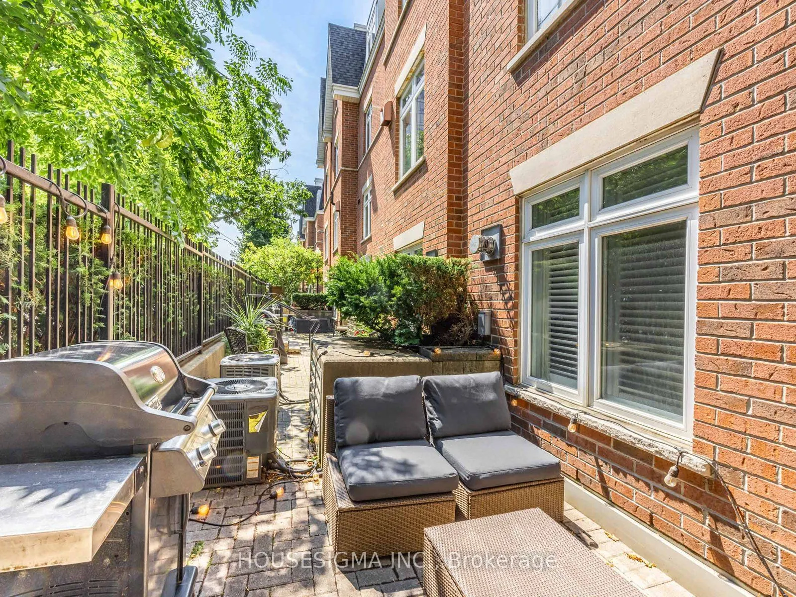 106 Redpath Avenue, #5