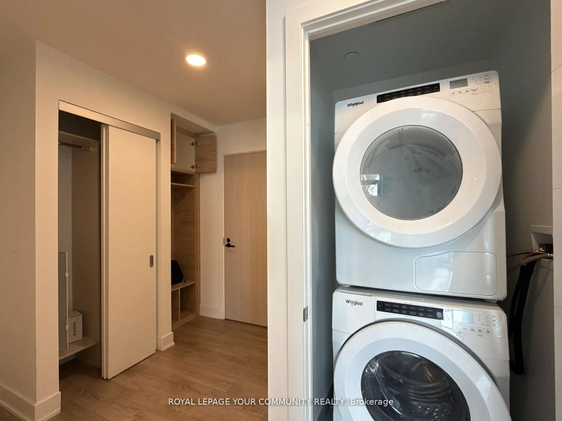 200 Redpath Avenue, #3302