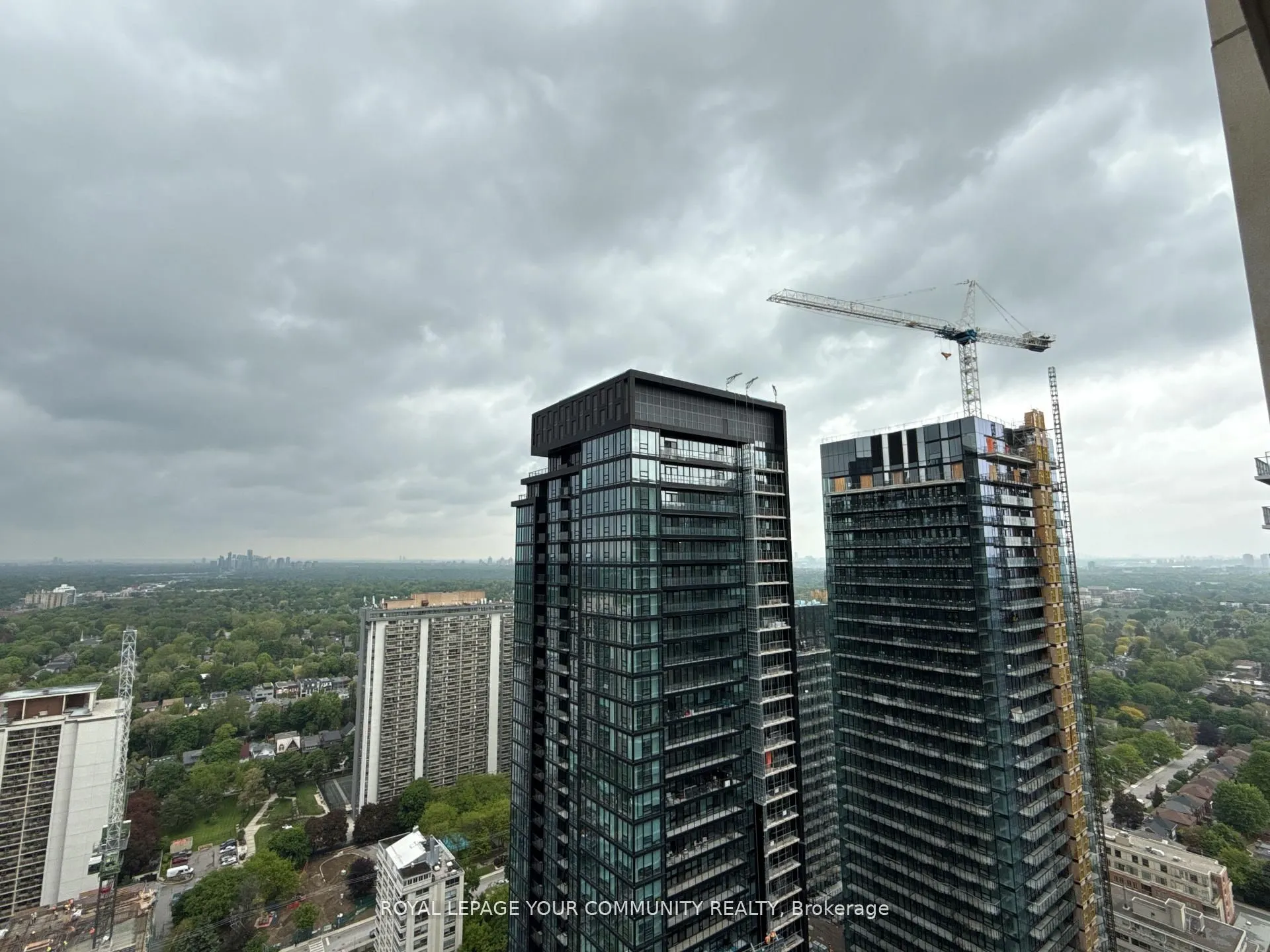 200 Redpath Avenue, #3408