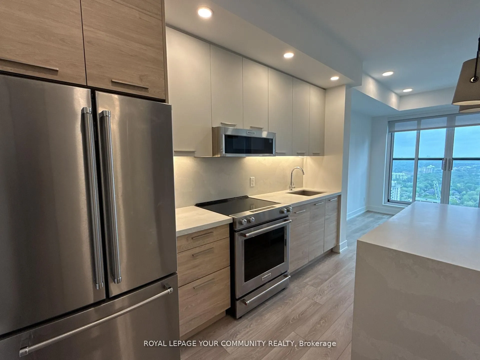 200 Redpath Avenue, #3408