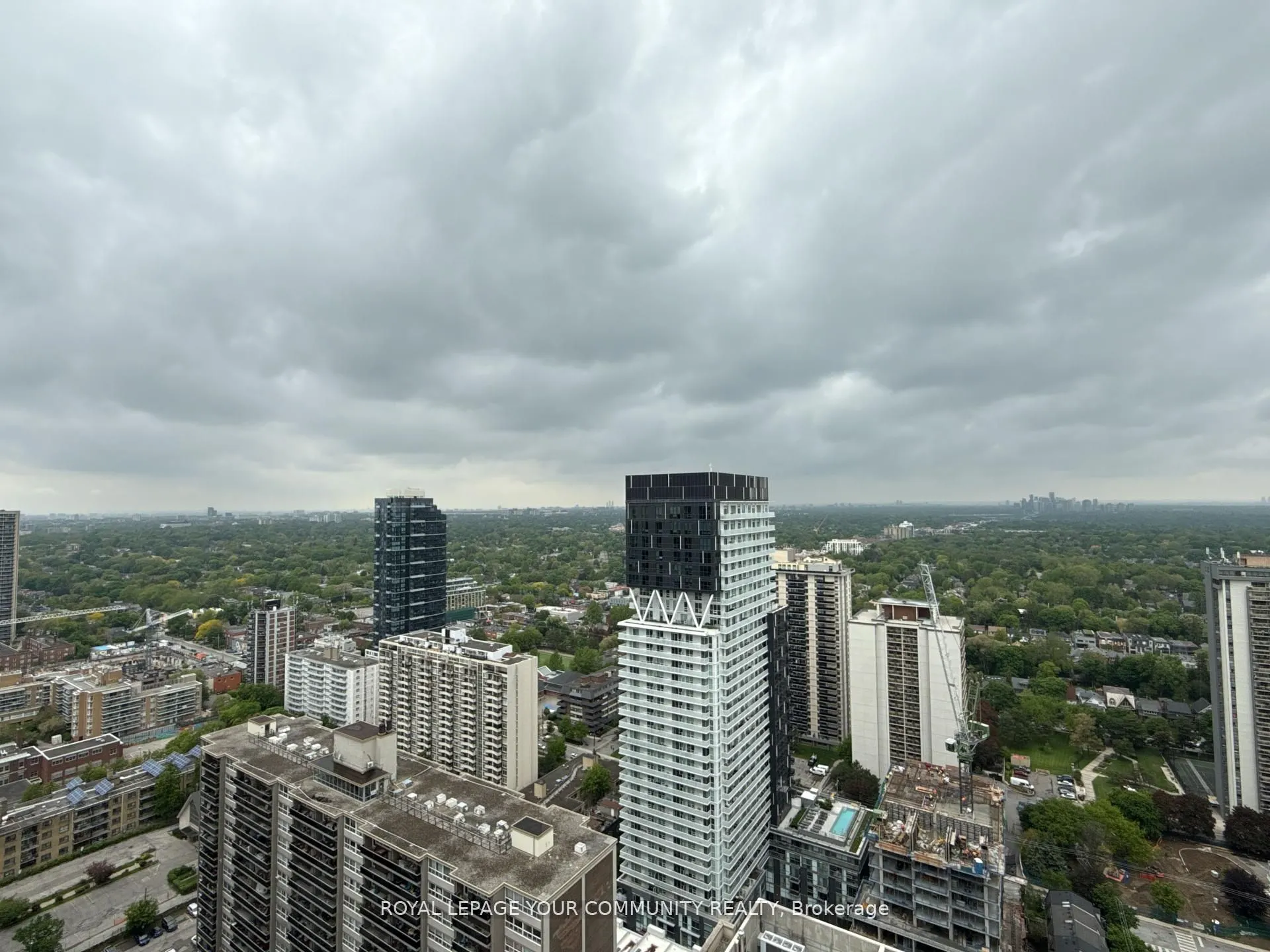 200 Redpath Avenue, #3408
