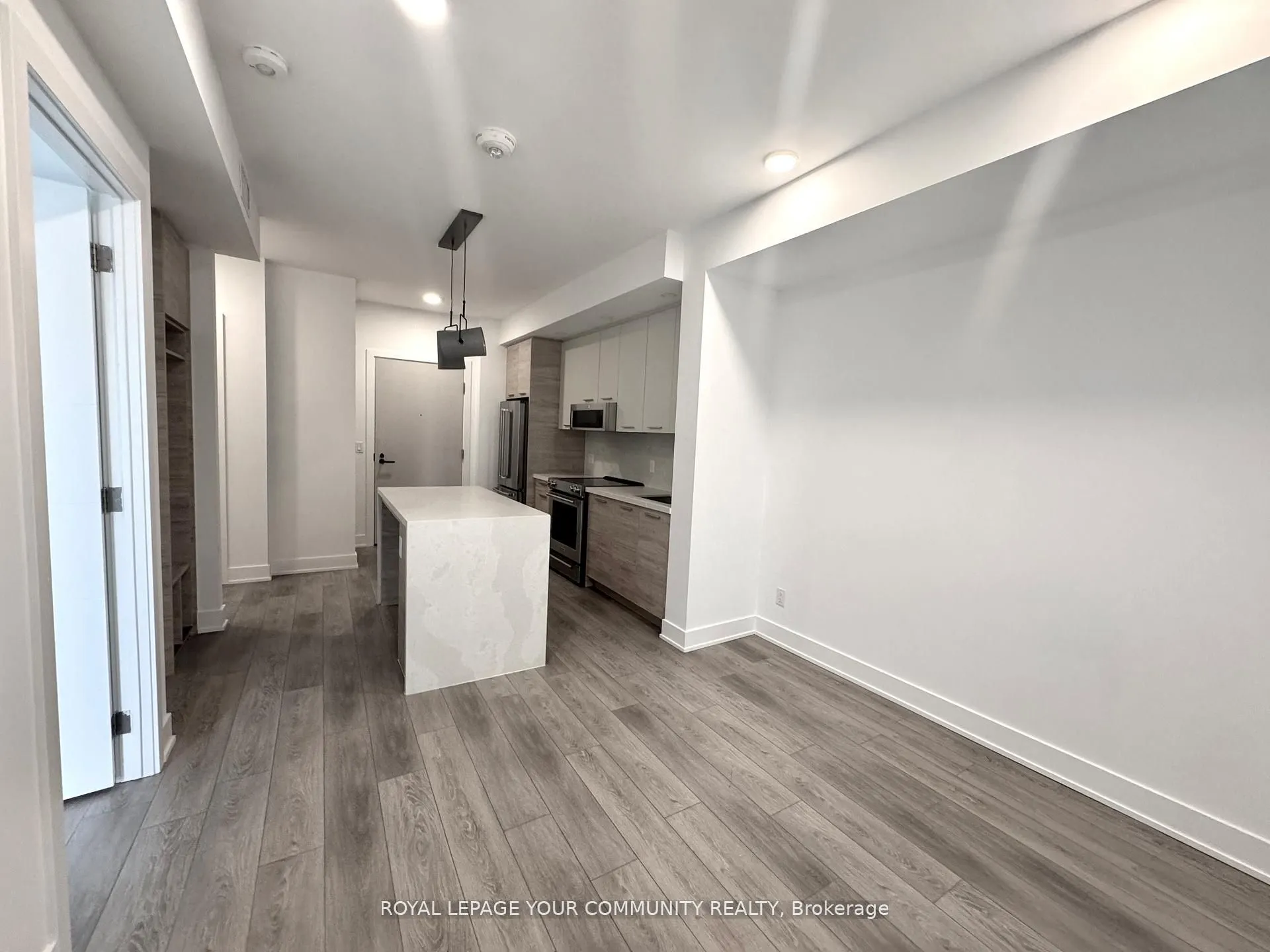 200 Redpath Avenue, #308
