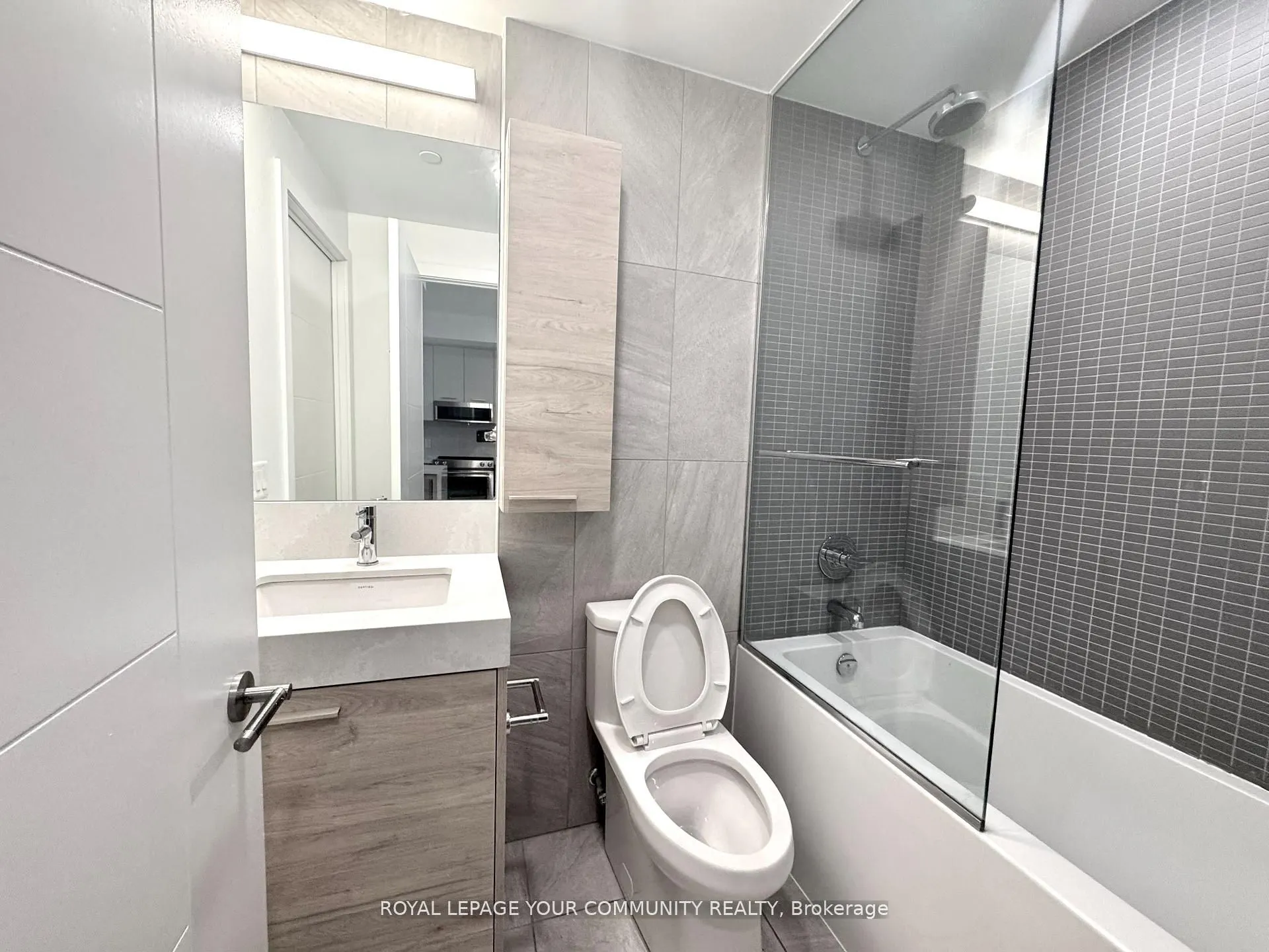 200 Redpath Avenue, #308