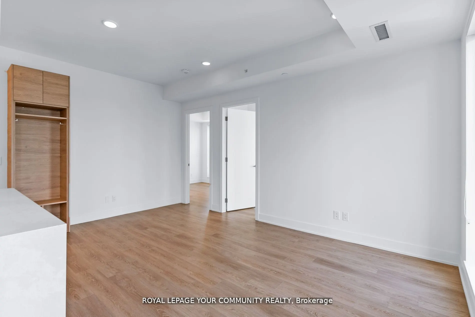 200 Redpath Avenue, #1007