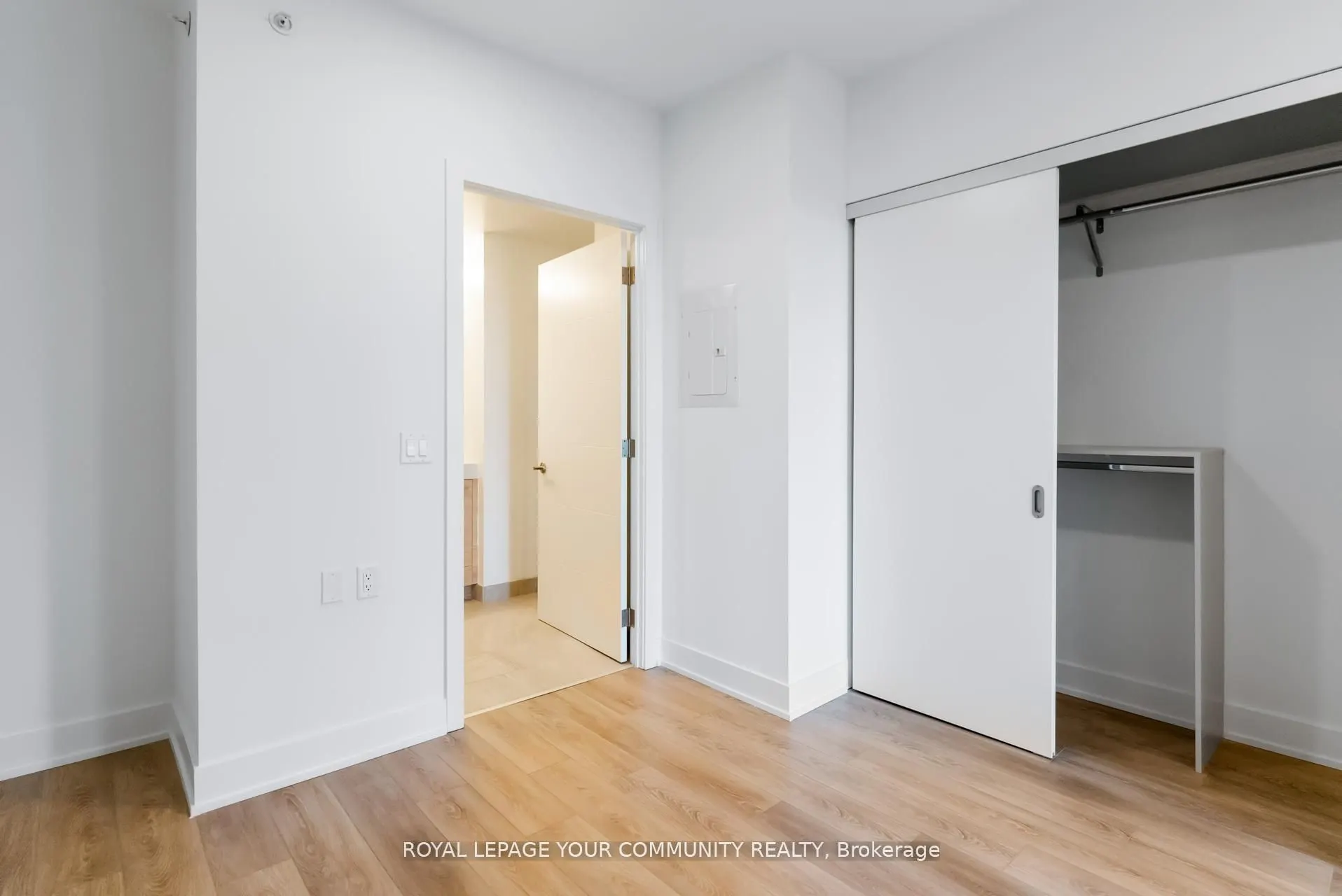 200 Redpath Avenue, #3310