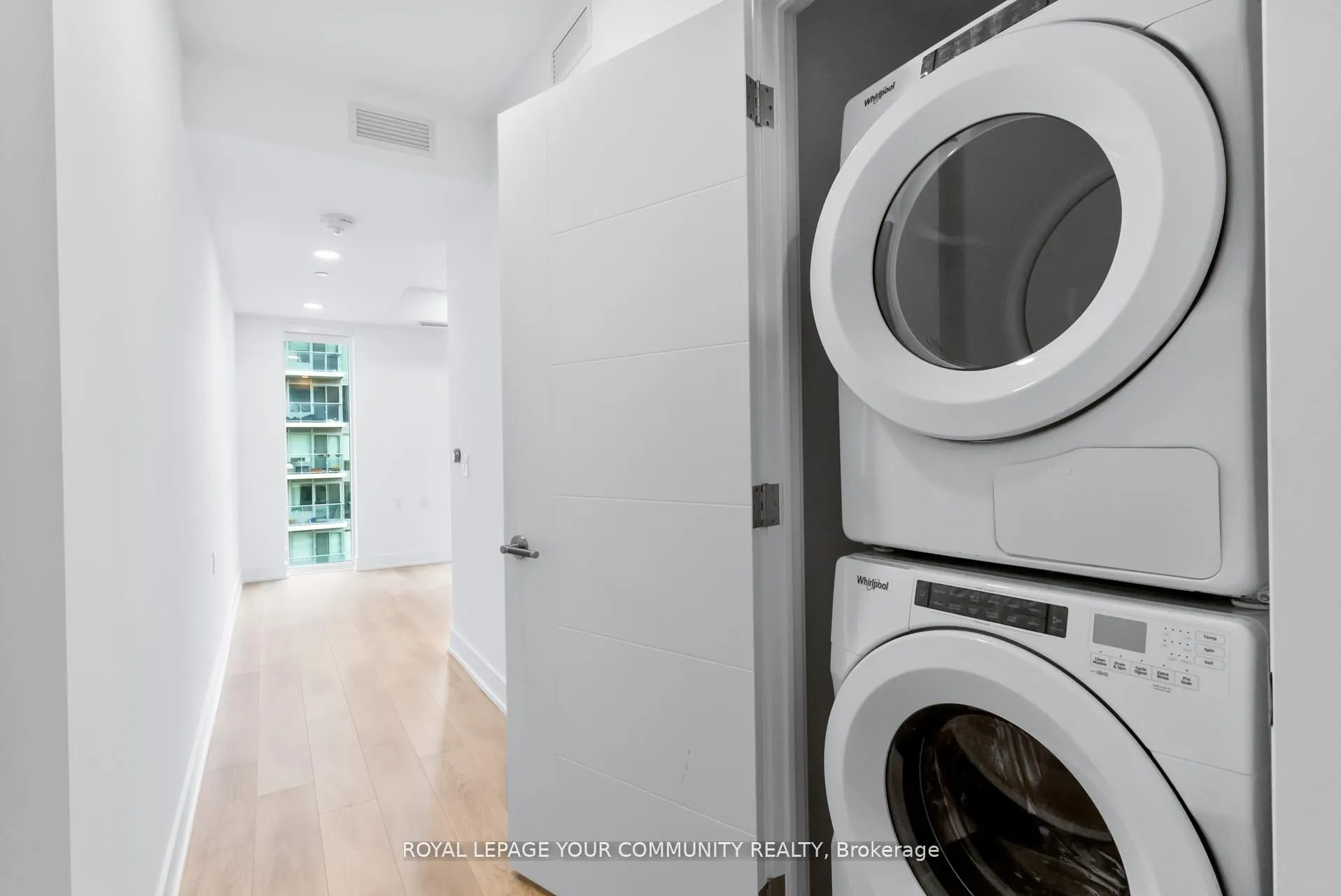 200 Redpath Avenue, #3310