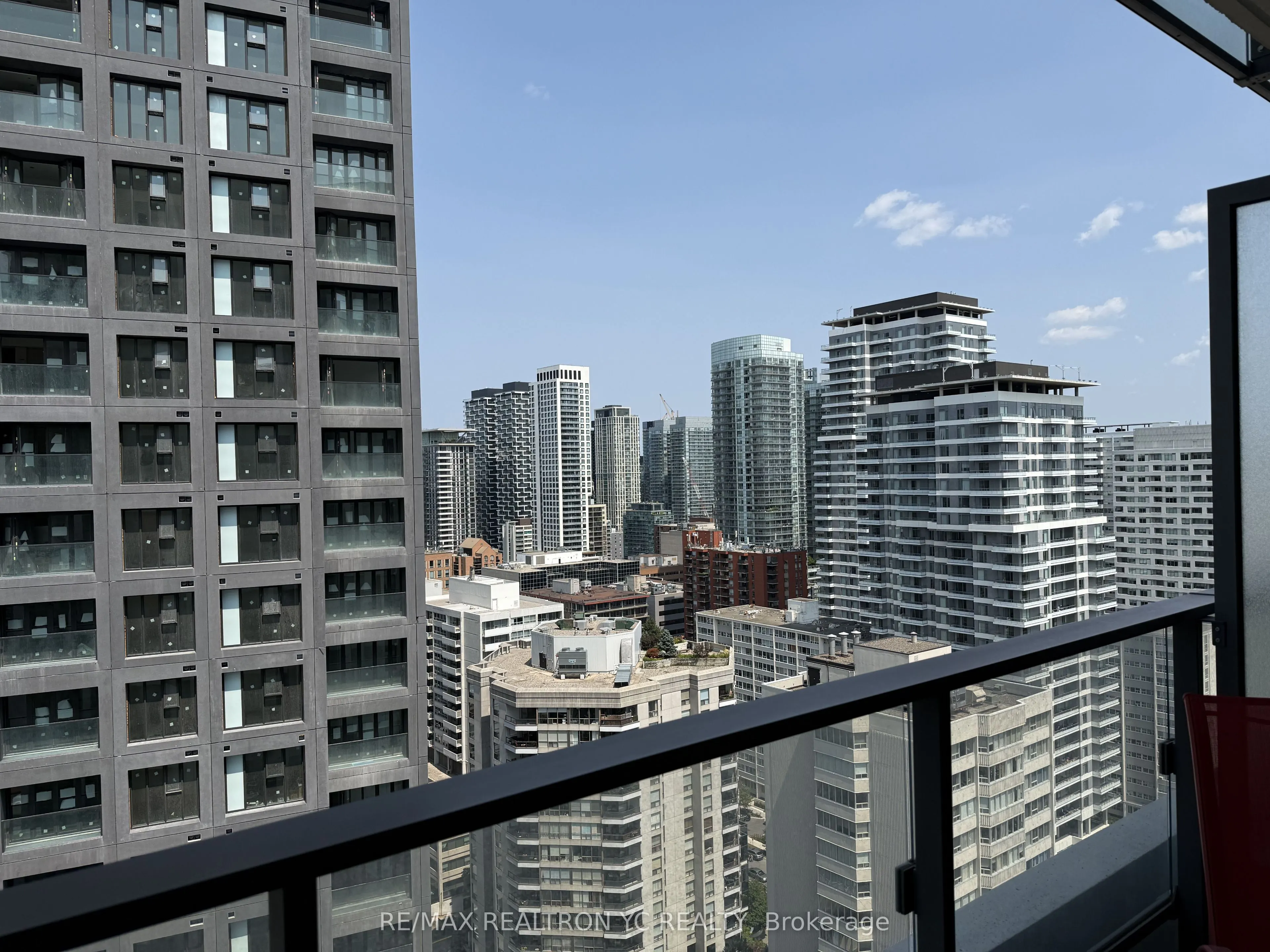 5 Soudan Avenue, #2910
