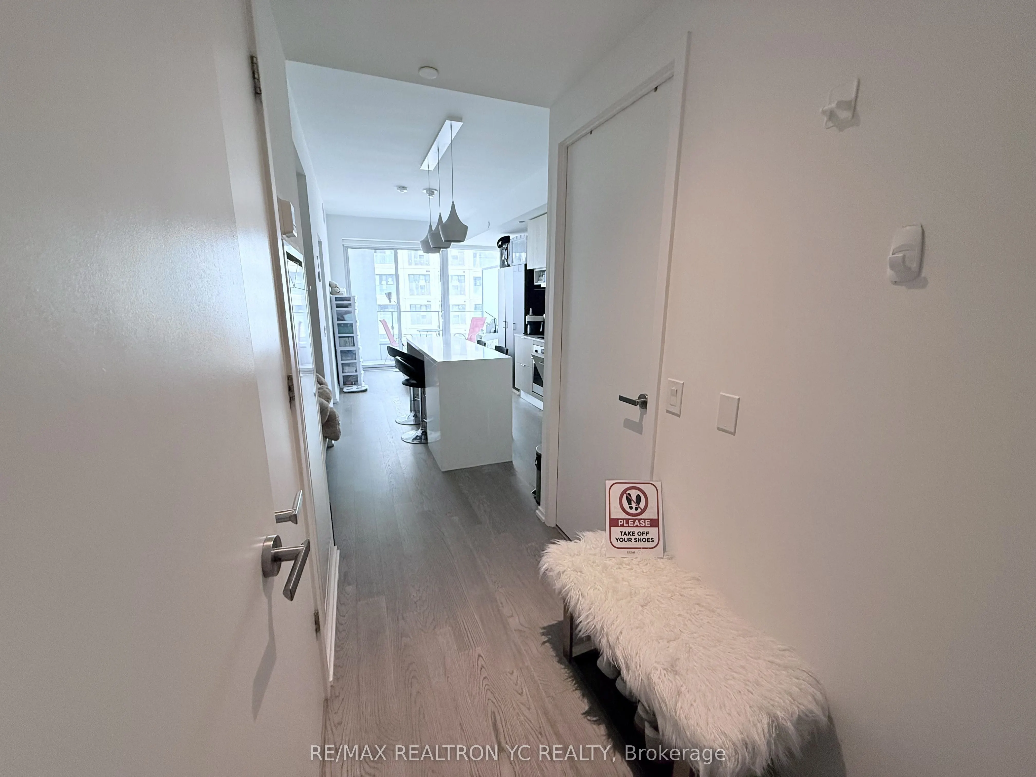 5 Soudan Avenue, #2910