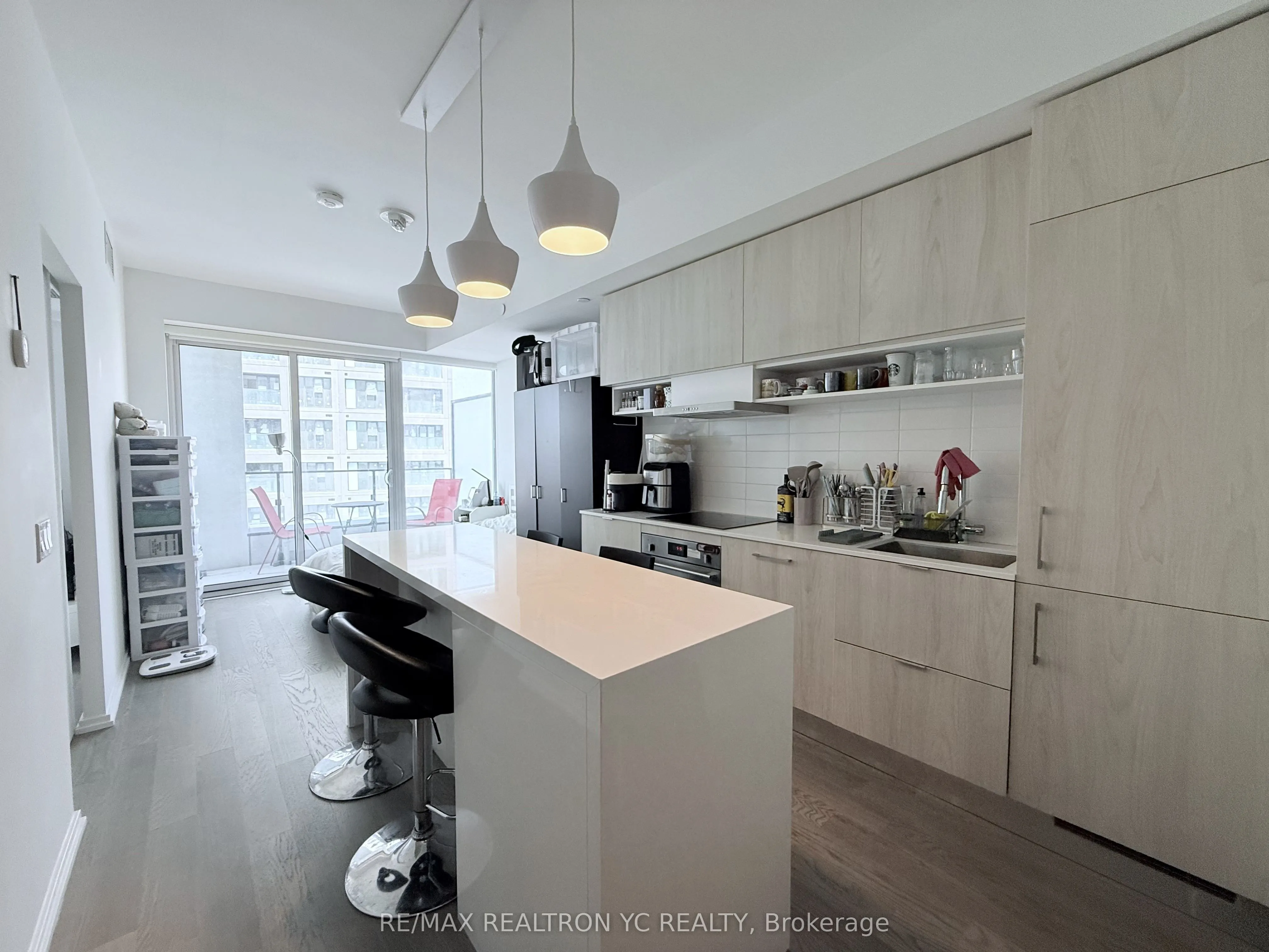 5 Soudan Avenue, #2910