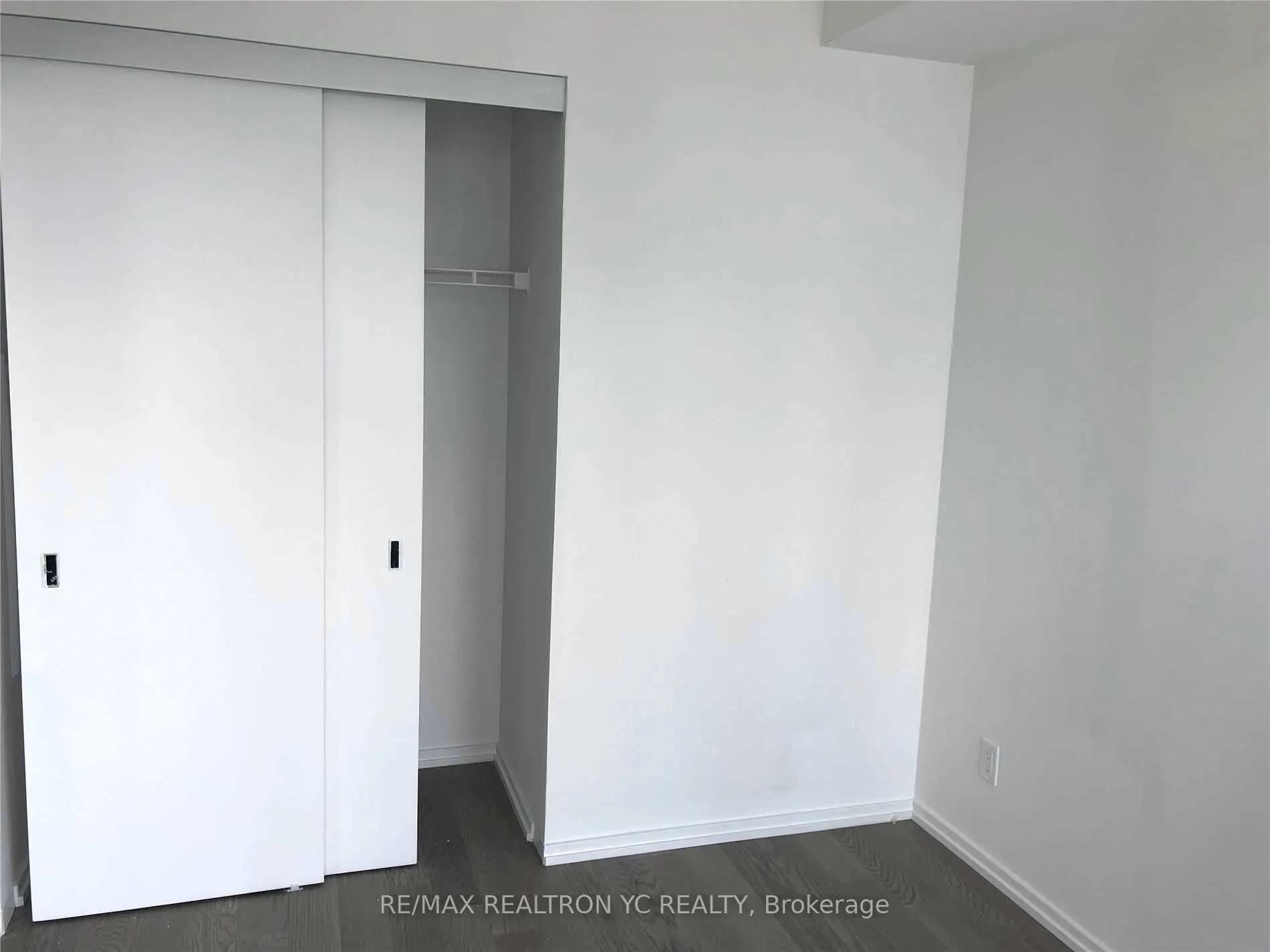 5 Soudan Avenue, #2910