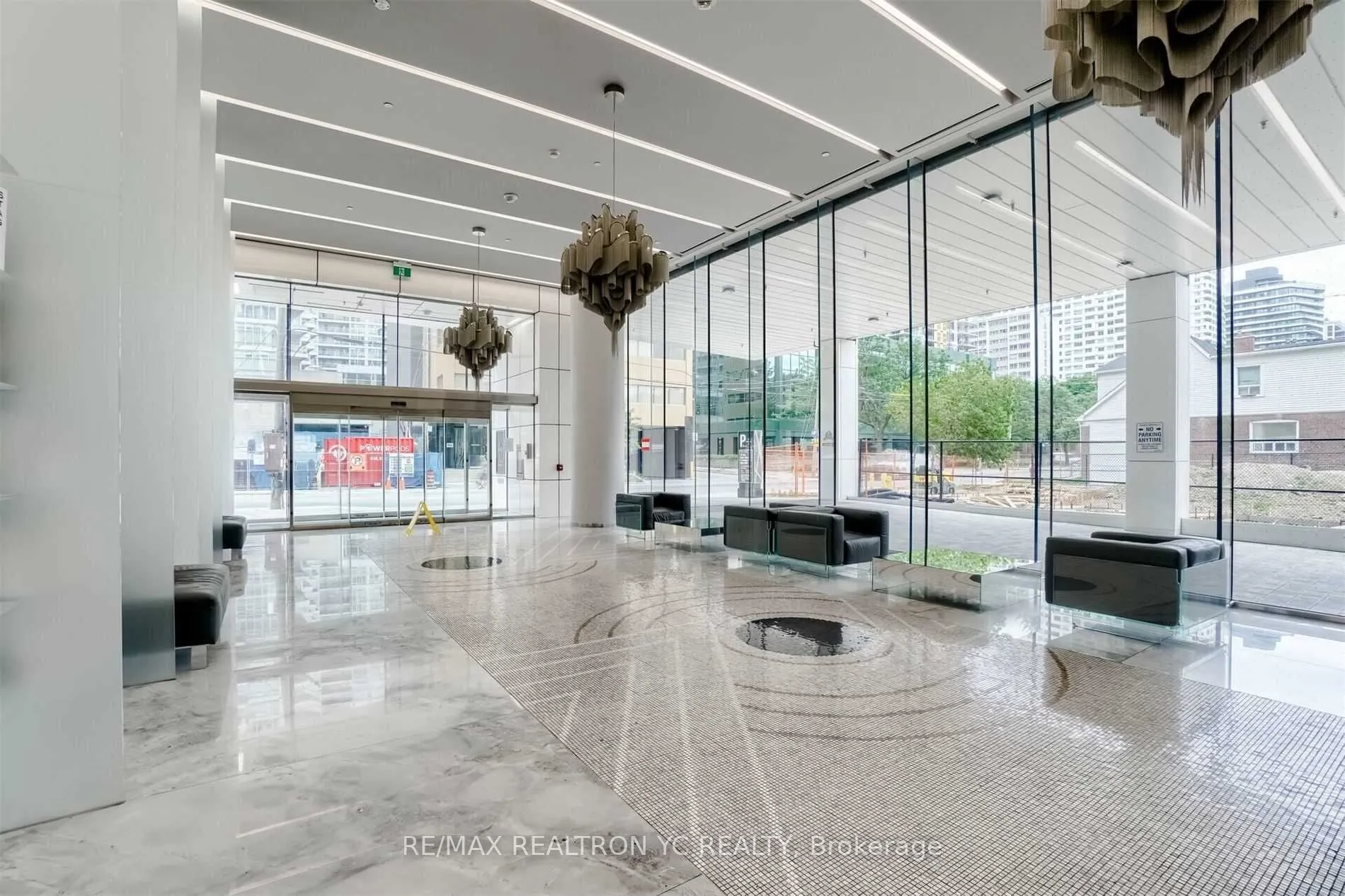 5 Soudan Avenue, #2910